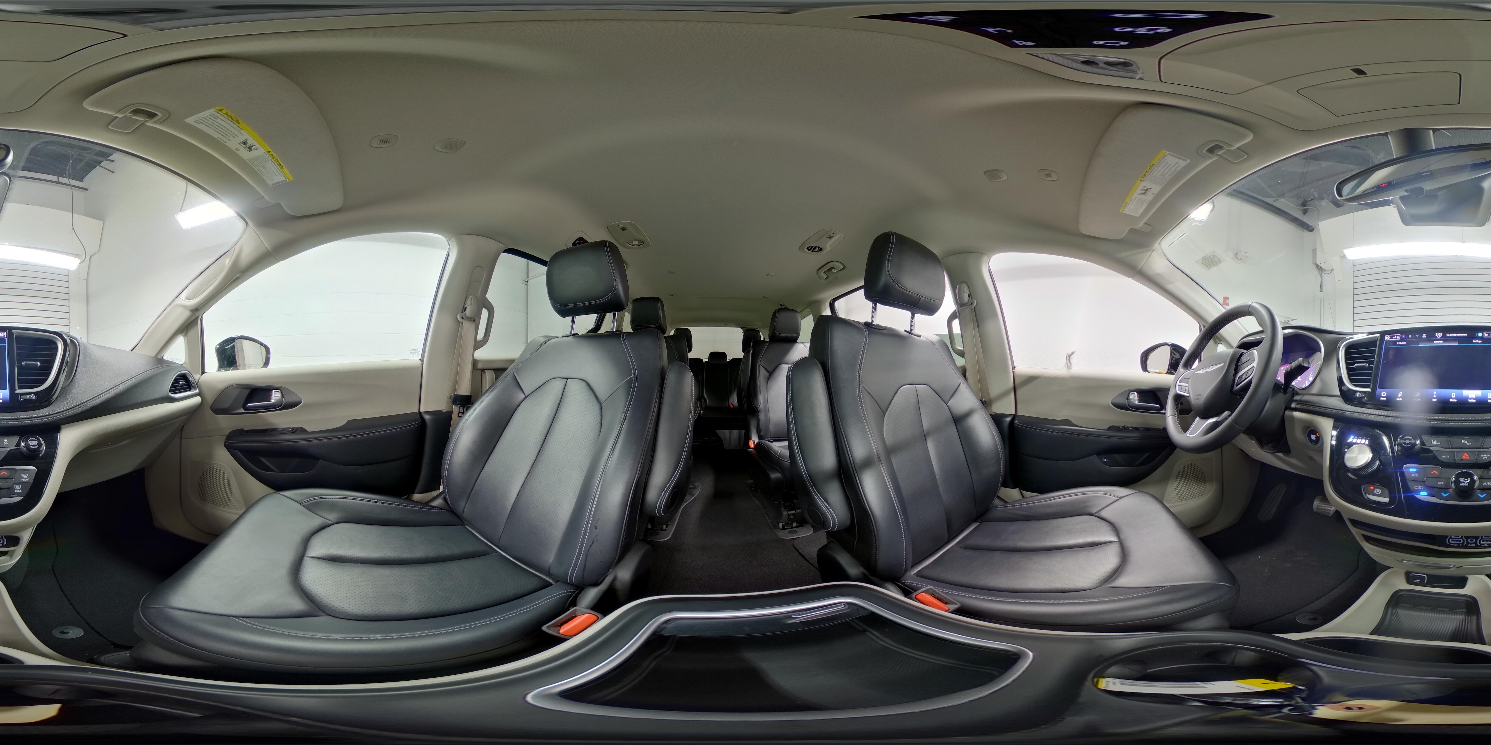 2024 Chrysler Pacifica PHEV Select - Photo 27