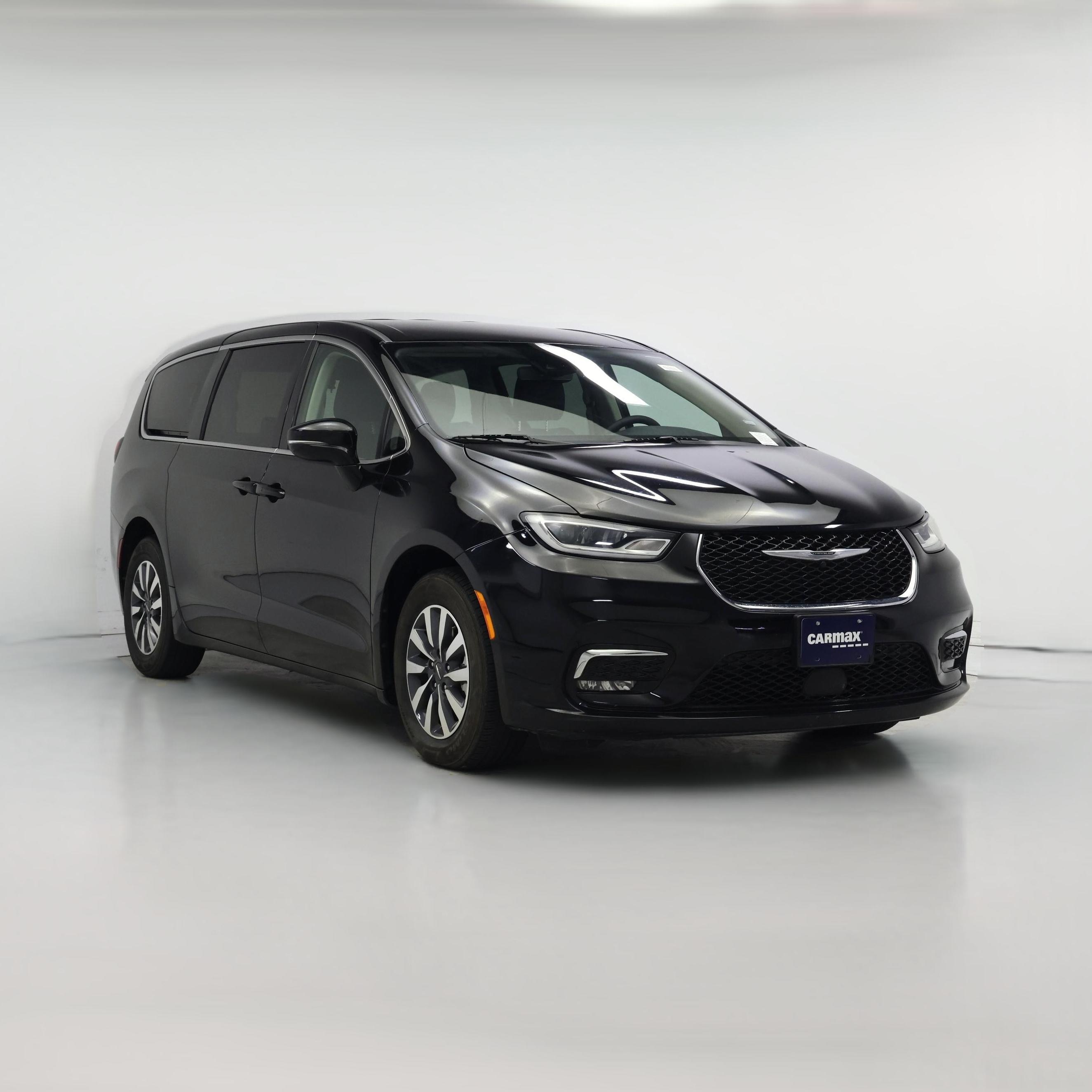 Thumbnail: 2024 Chrysler Pacifica - 1