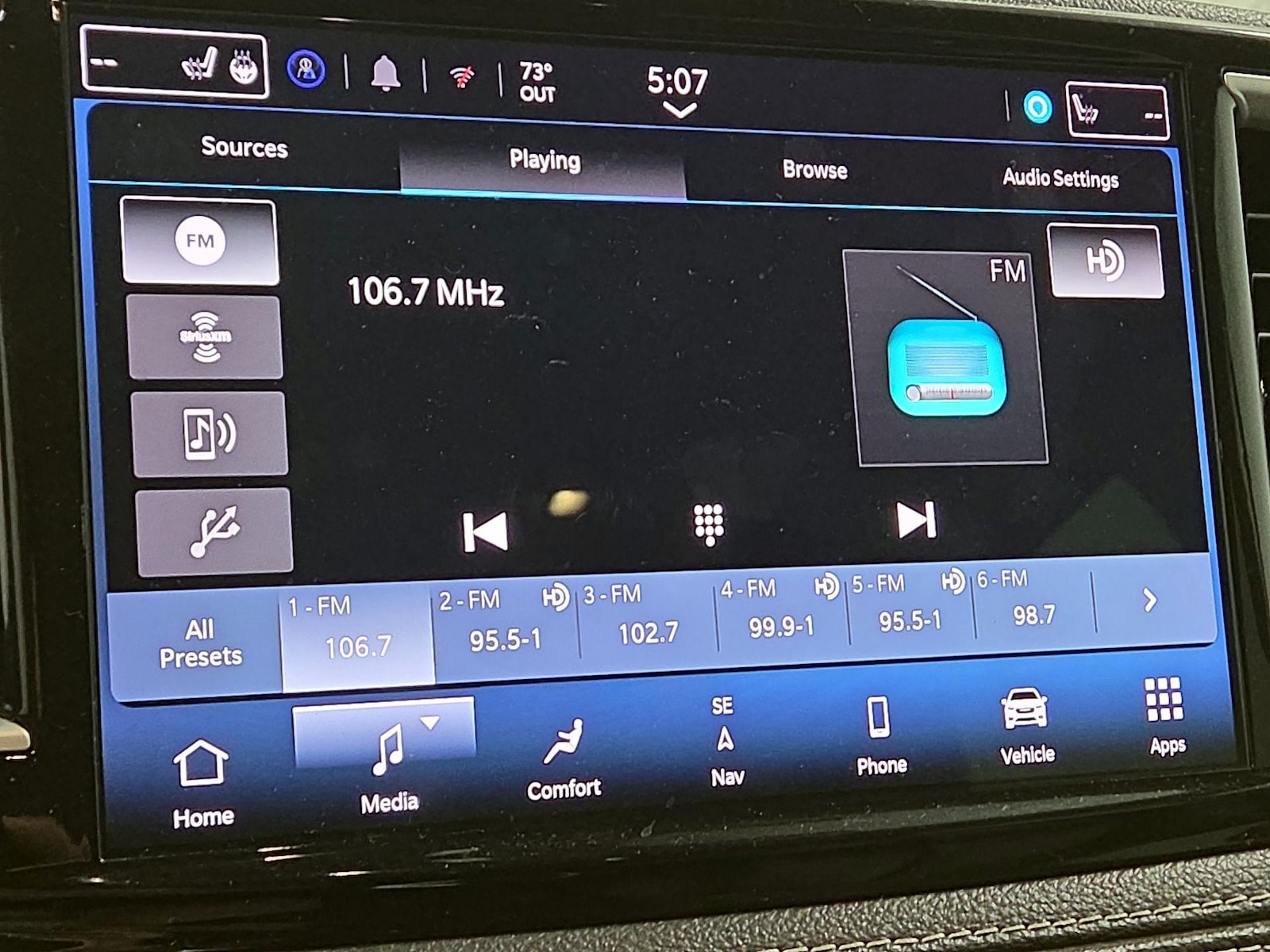 2024 Chrysler Pacifica PHEV Select - Photo 17