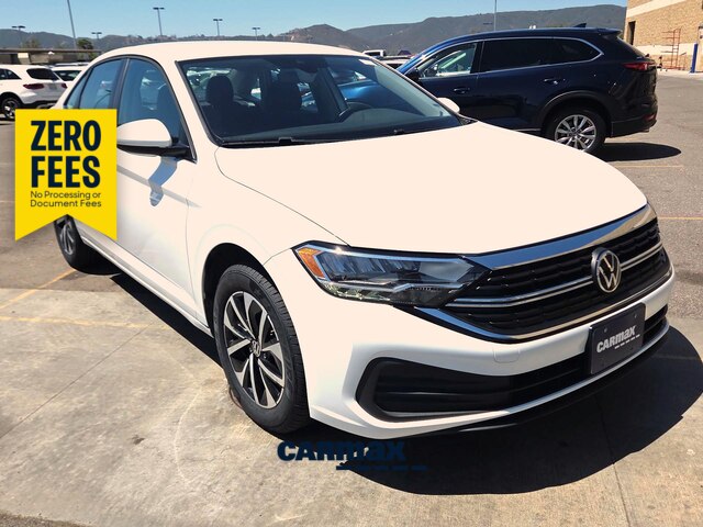 Silver 2024 Volkswagen Jetta Sedan Front-Wheel Drive Automatic