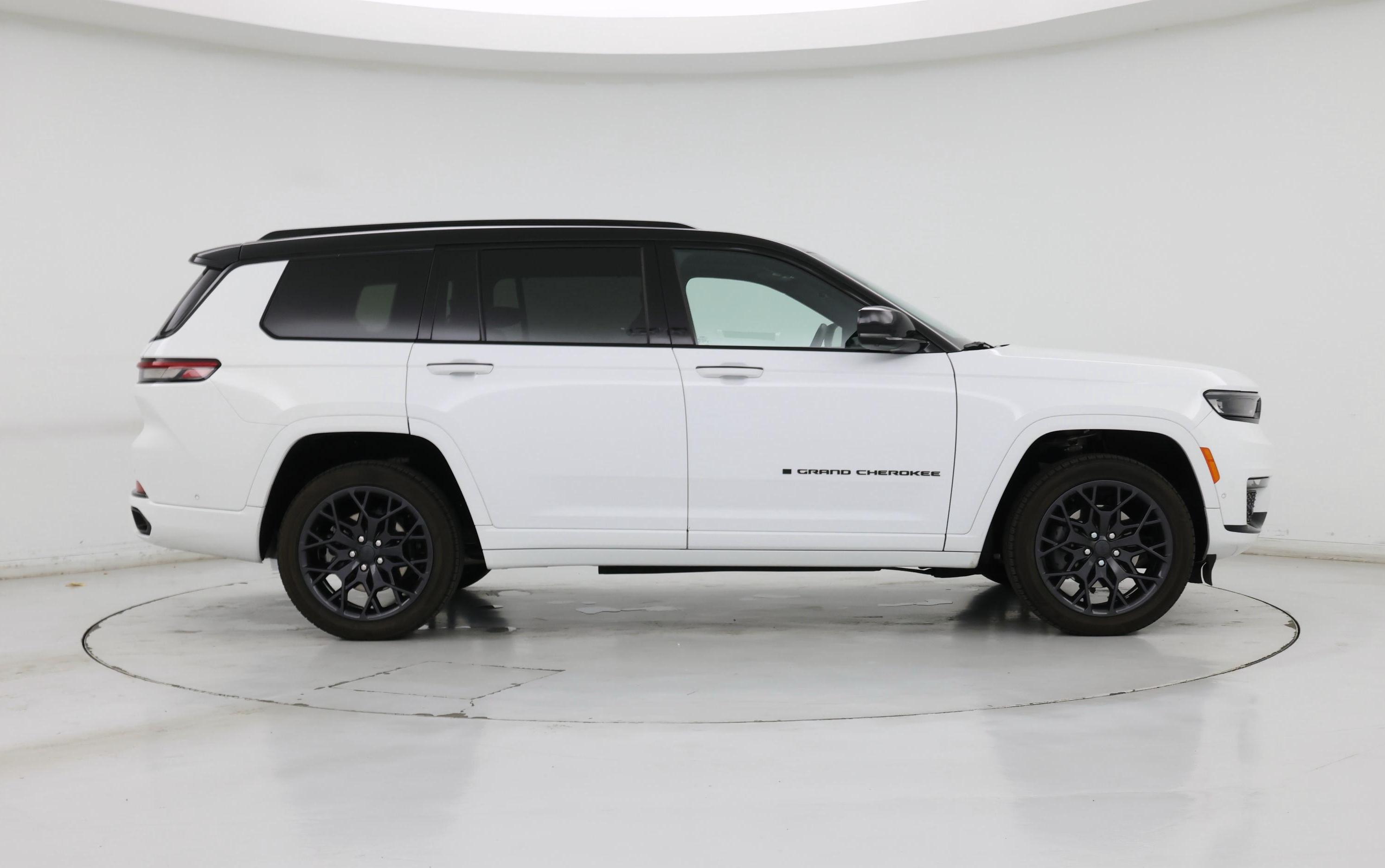 Thumbnail: 2023 Jeep Grand Cherokee L - 7