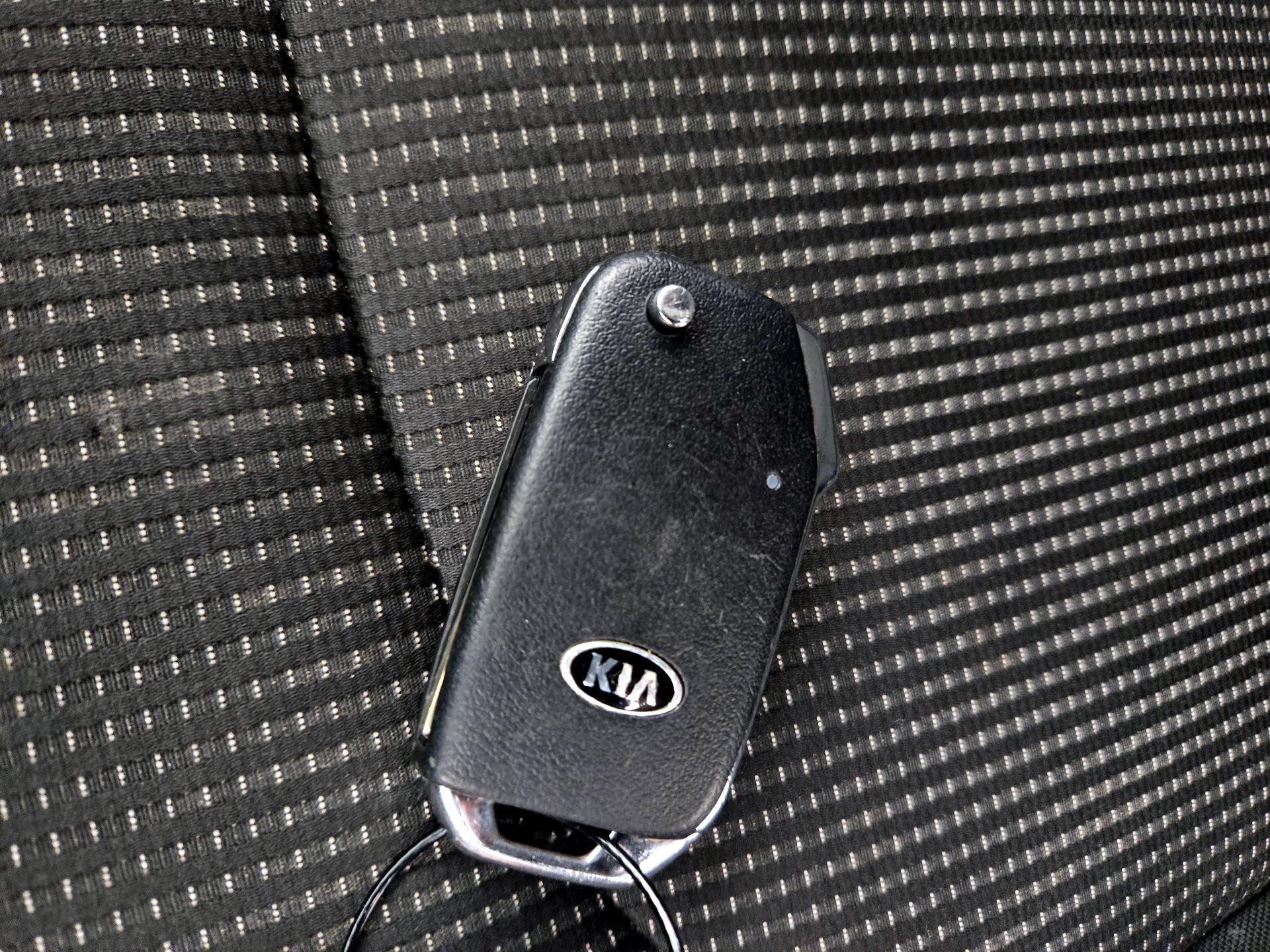 Thumbnail: 2020 Kia Forte - 18
