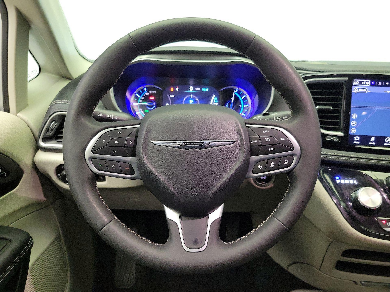 2024 Chrysler Pacifica PHEV Select - Photo 11
