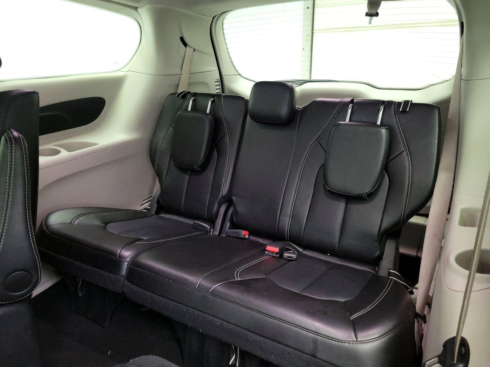 2024 Chrysler Pacifica PHEV Select - Photo 22