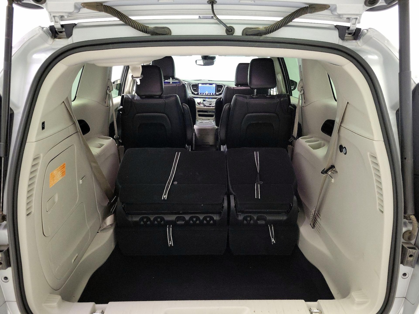 2024 Chrysler Pacifica PHEV Select - Photo 24