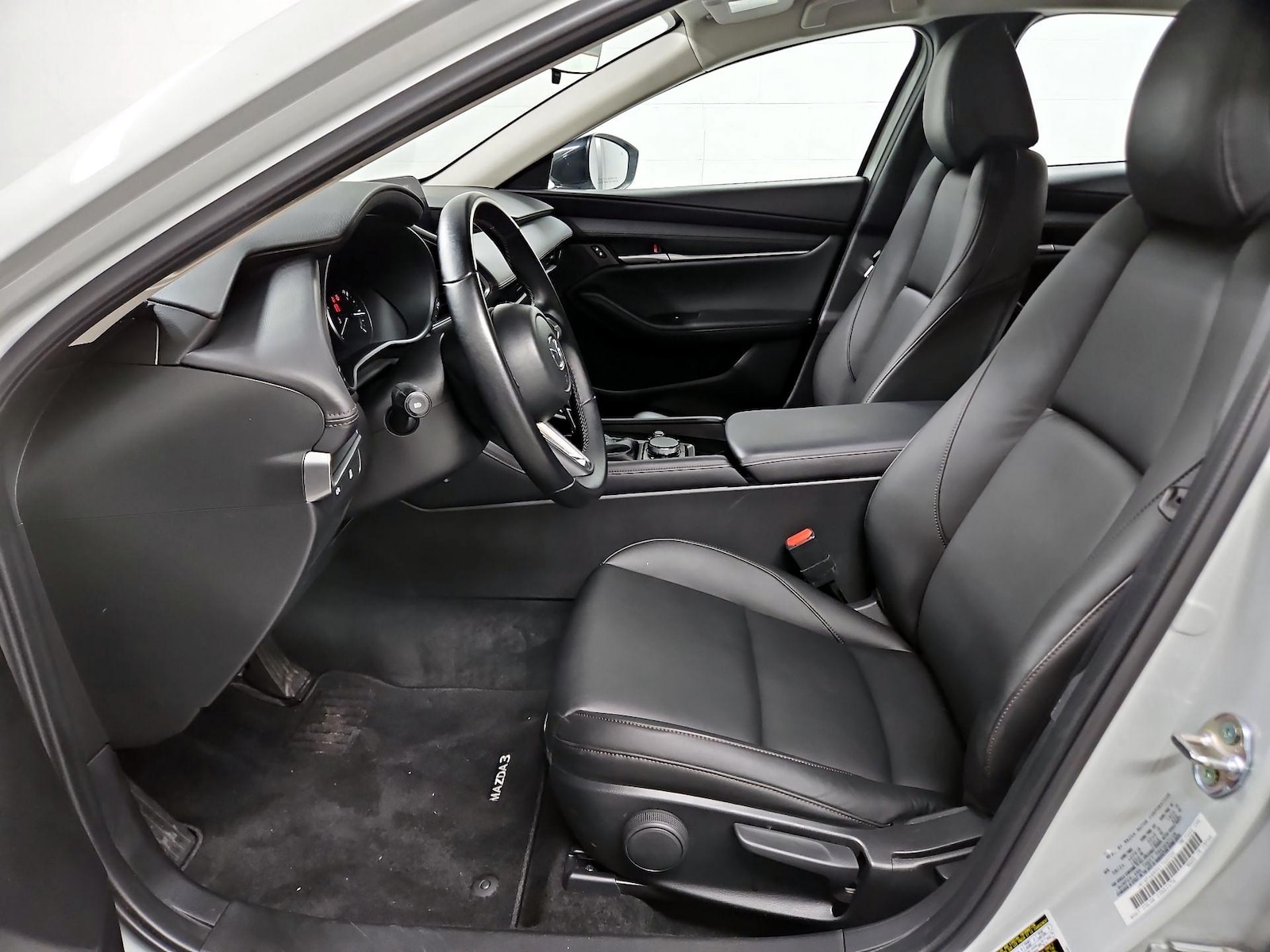 Side Airbags & Leatherette Seats