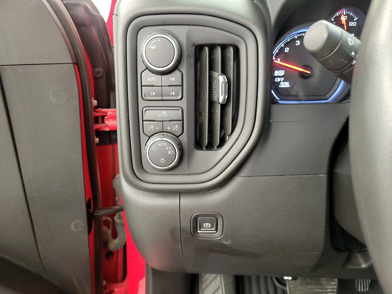2021 Chevrolet Silverado 1500 Custom - Photo 14