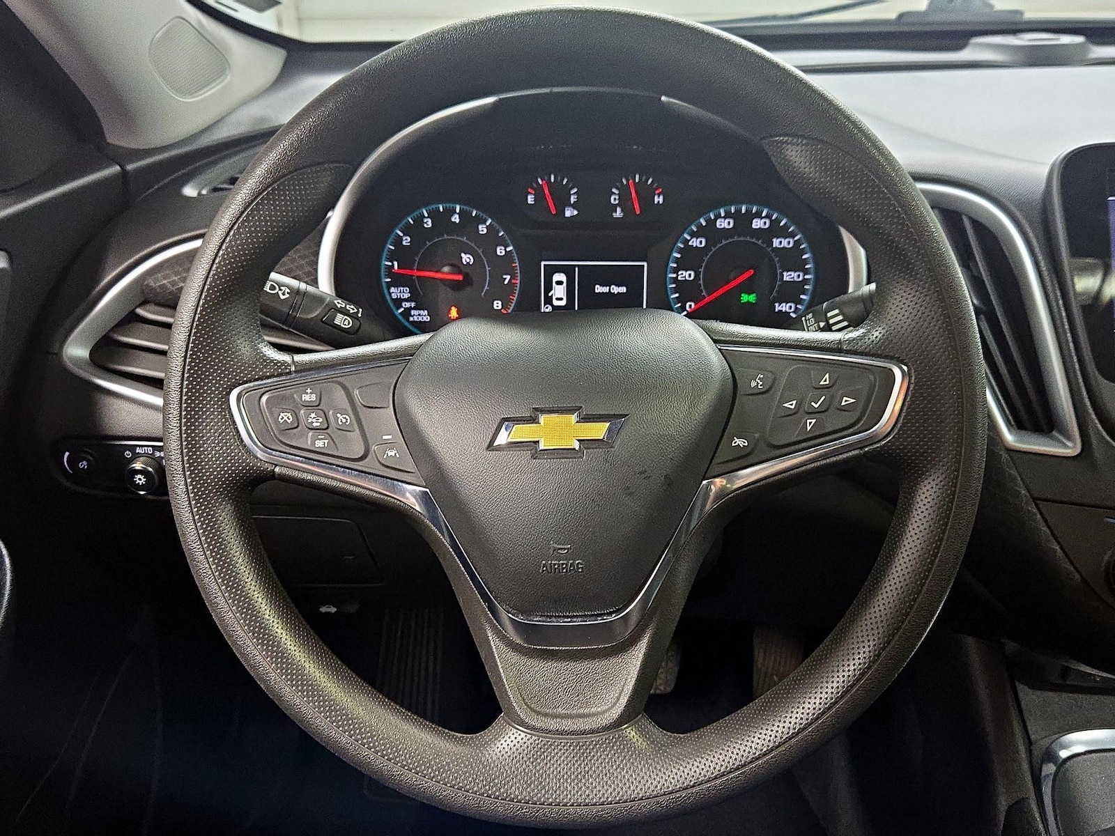 2023 Chevrolet Malibu 1LT - Photo 11