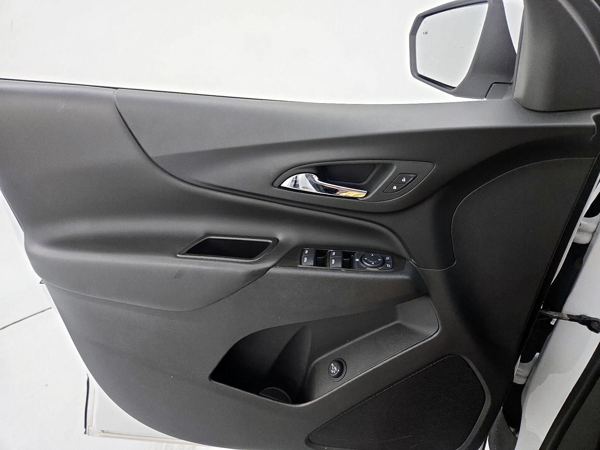 Thumbnail: 2024 Chevrolet Equinox - 12