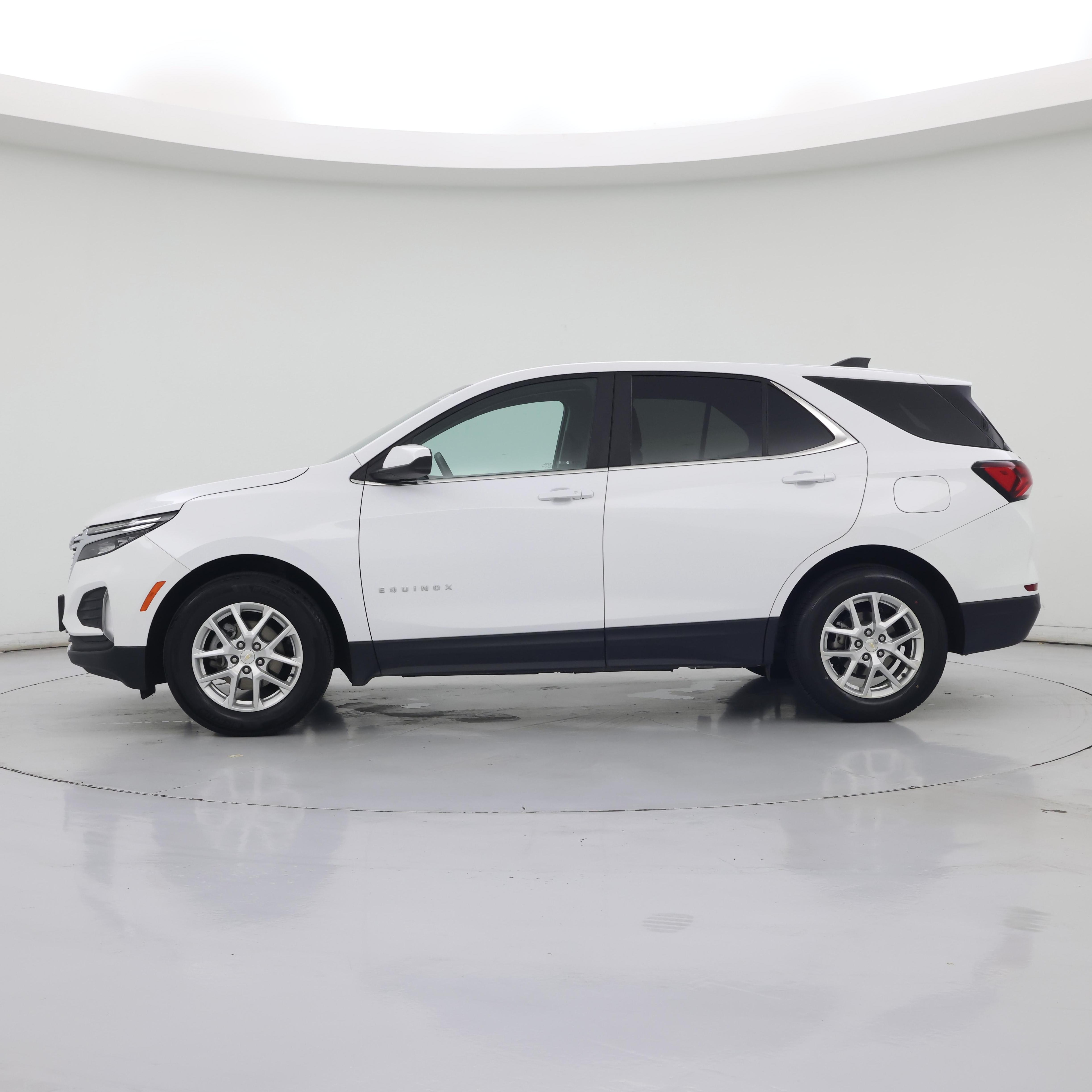 Thumbnail: 2024 Chevrolet Equinox - 3