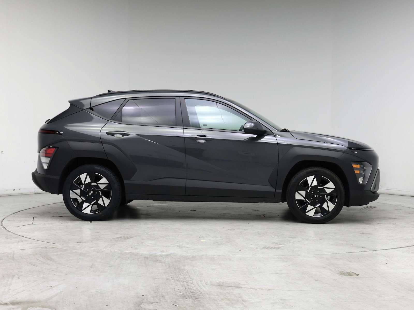 2025 Hyundai Kona SEL - Photo 8
