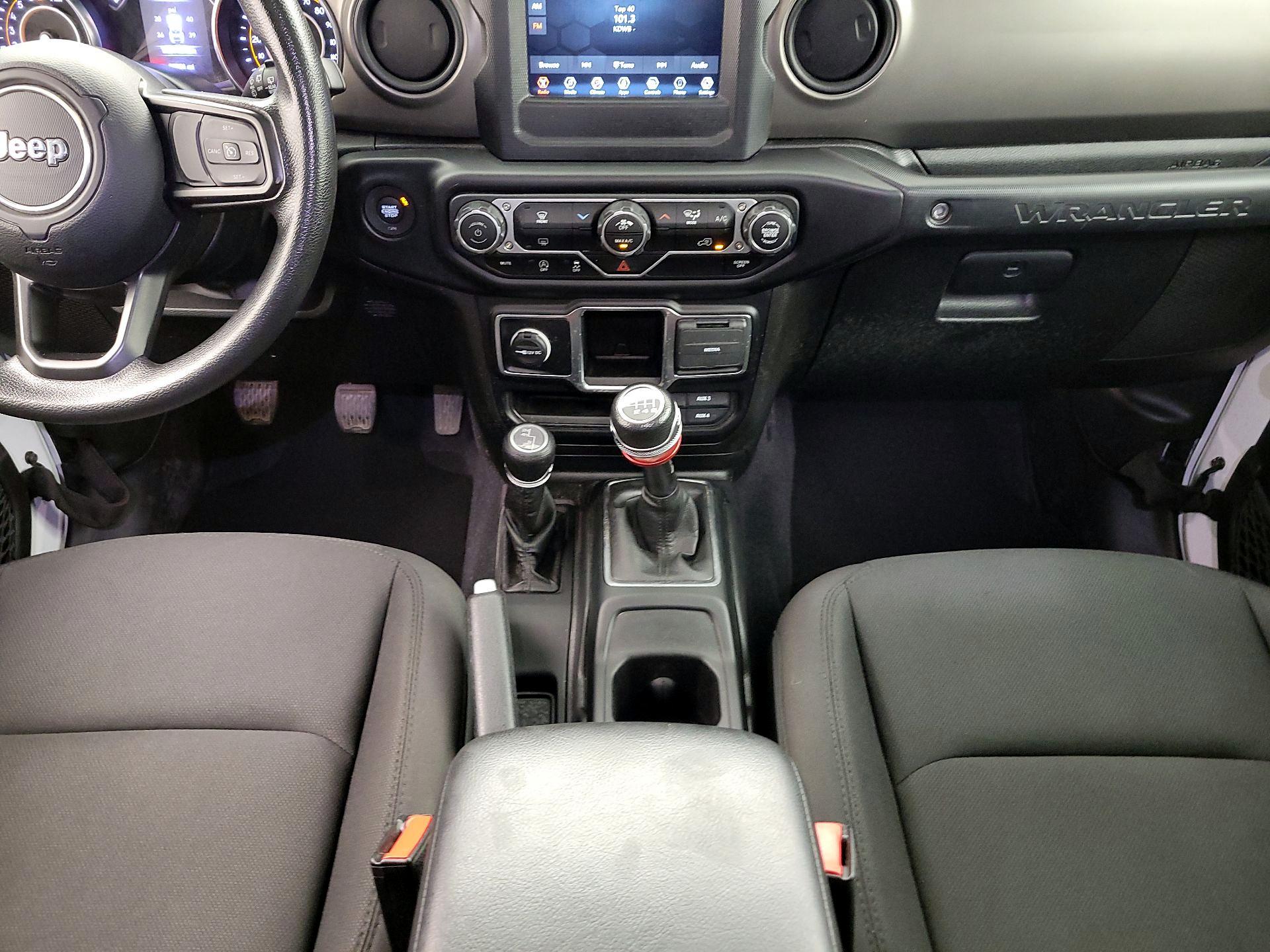 Thumbnail: 2022 Jeep Wrangler - 17