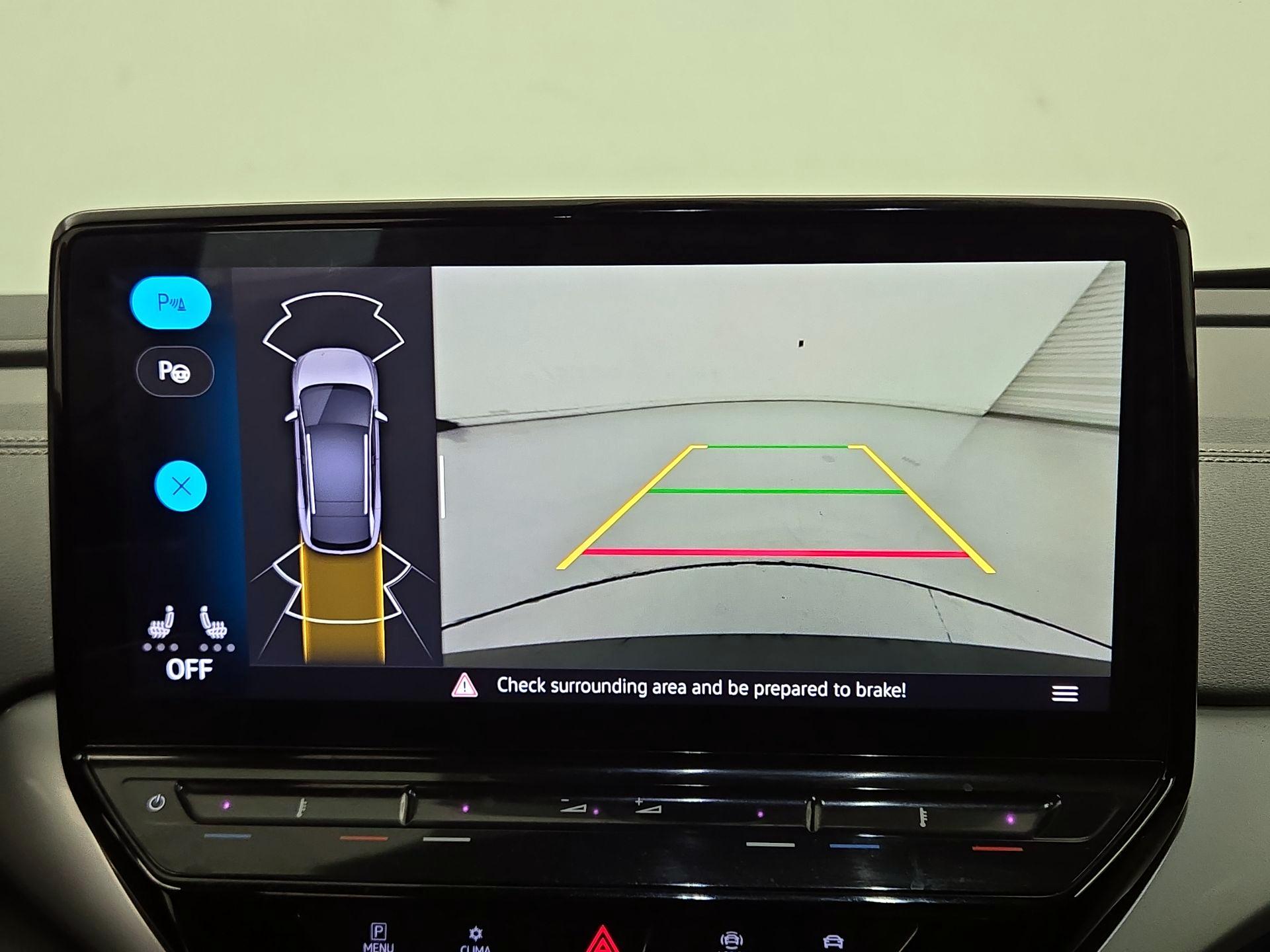 Thumbnail: 2023 Volkswagen ID.4 - 15