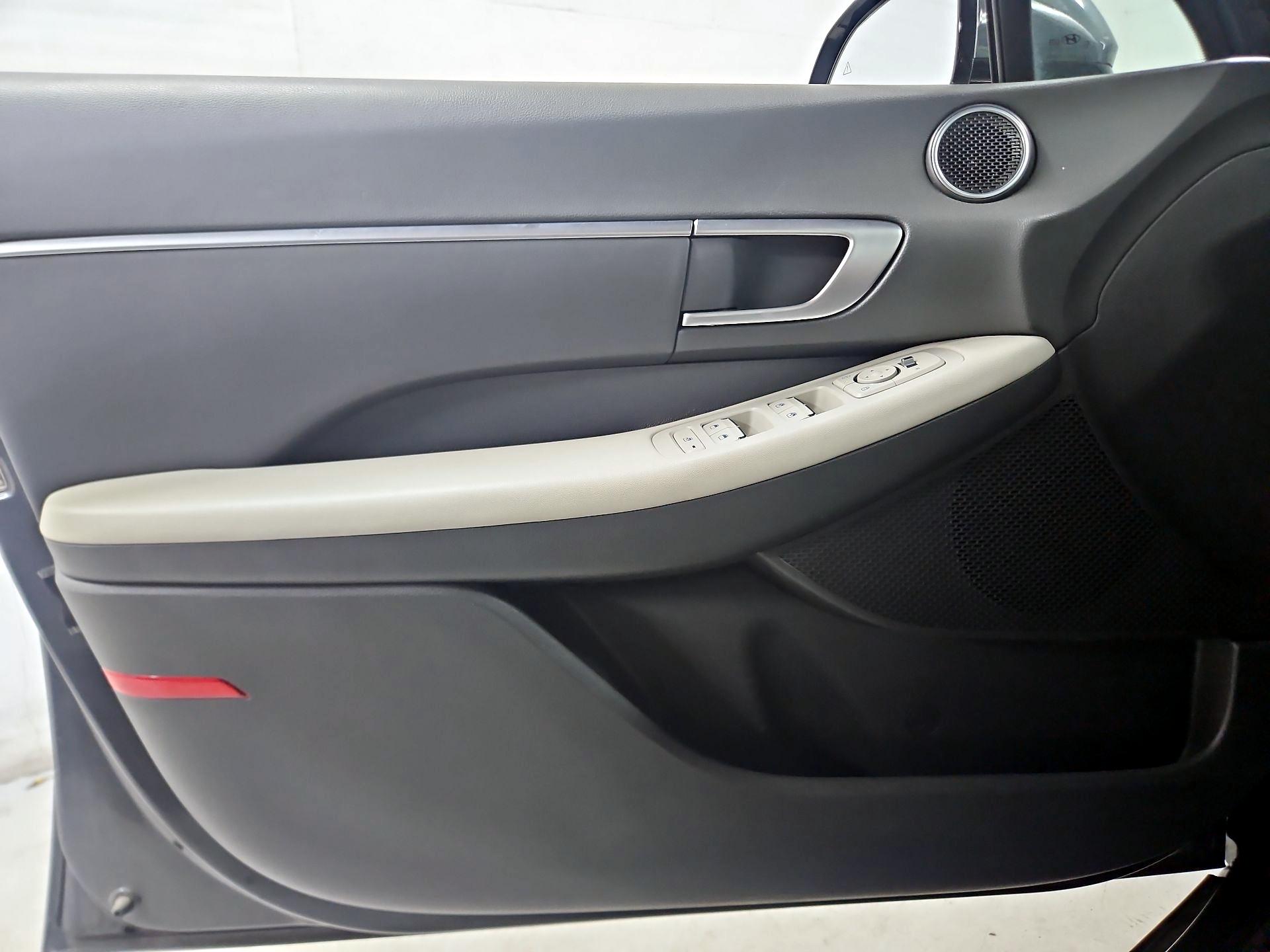 Thumbnail: 2025 Hyundai Sonata - 12