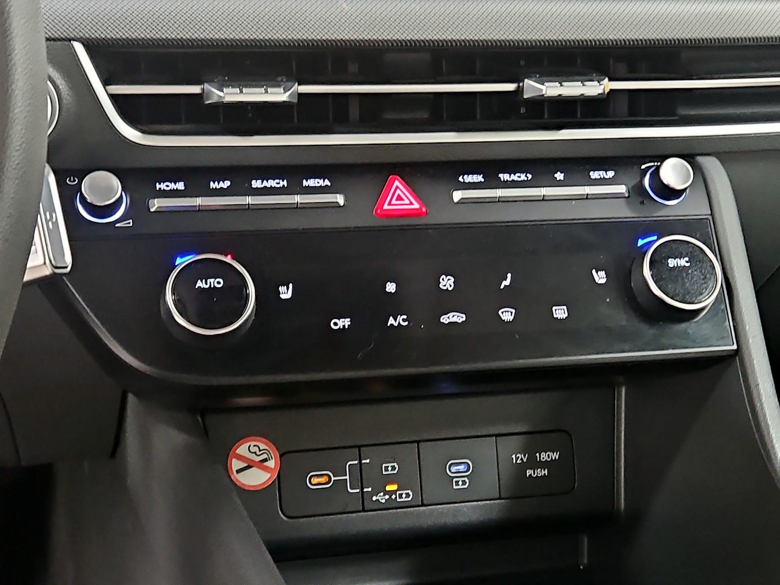 2025 Hyundai Sonata SEL - Photo 17