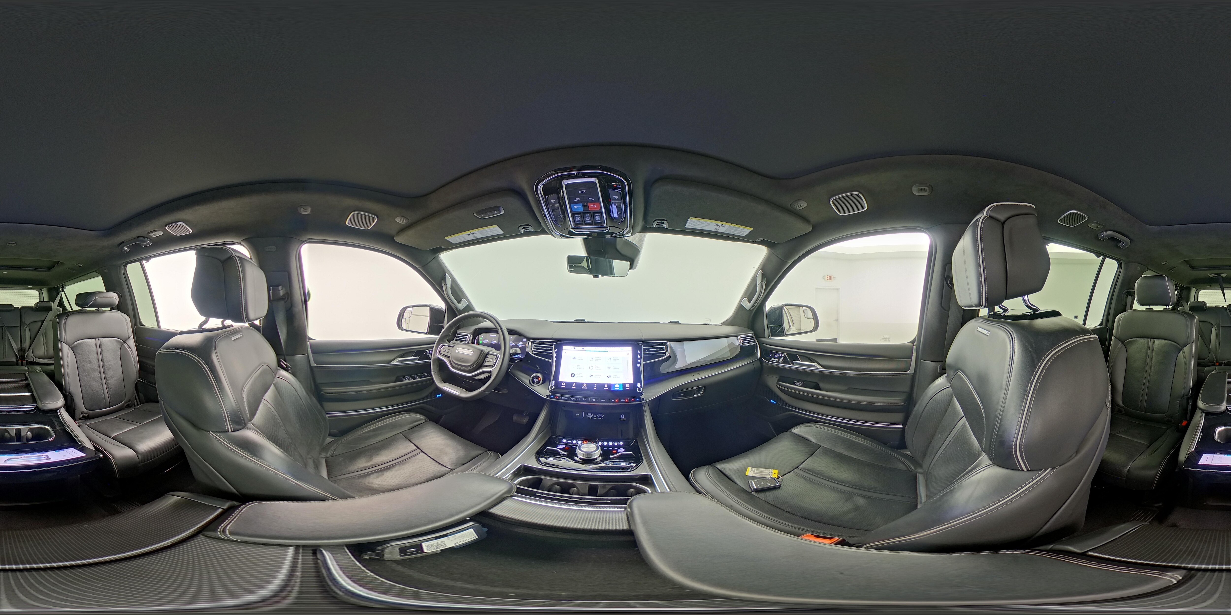2024 Jeep Grand Wagoneer L Series II - Photo 28