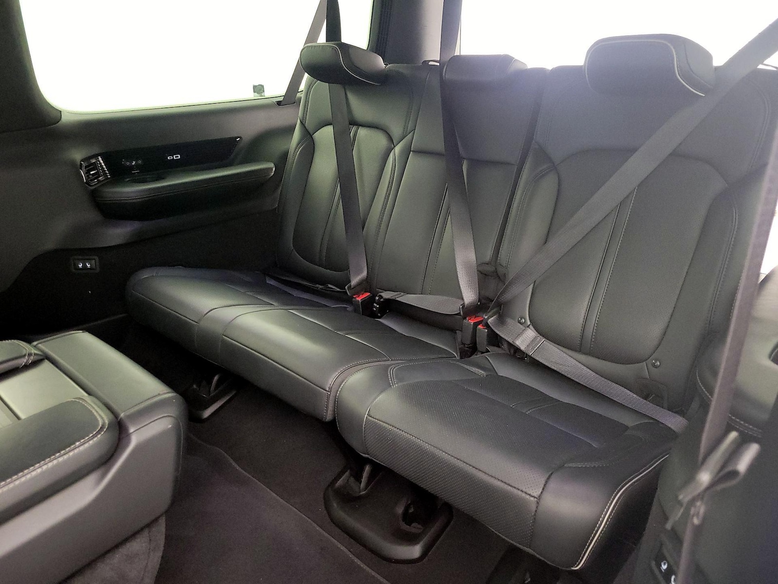 2024 Jeep Grand Wagoneer L Series II - Photo 23
