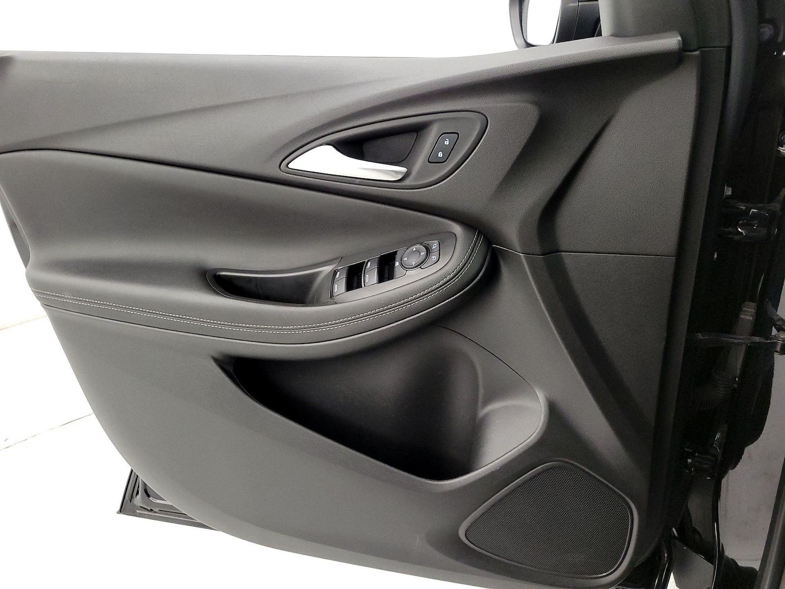 2025 Buick Encore GX Preferred - Photo 13