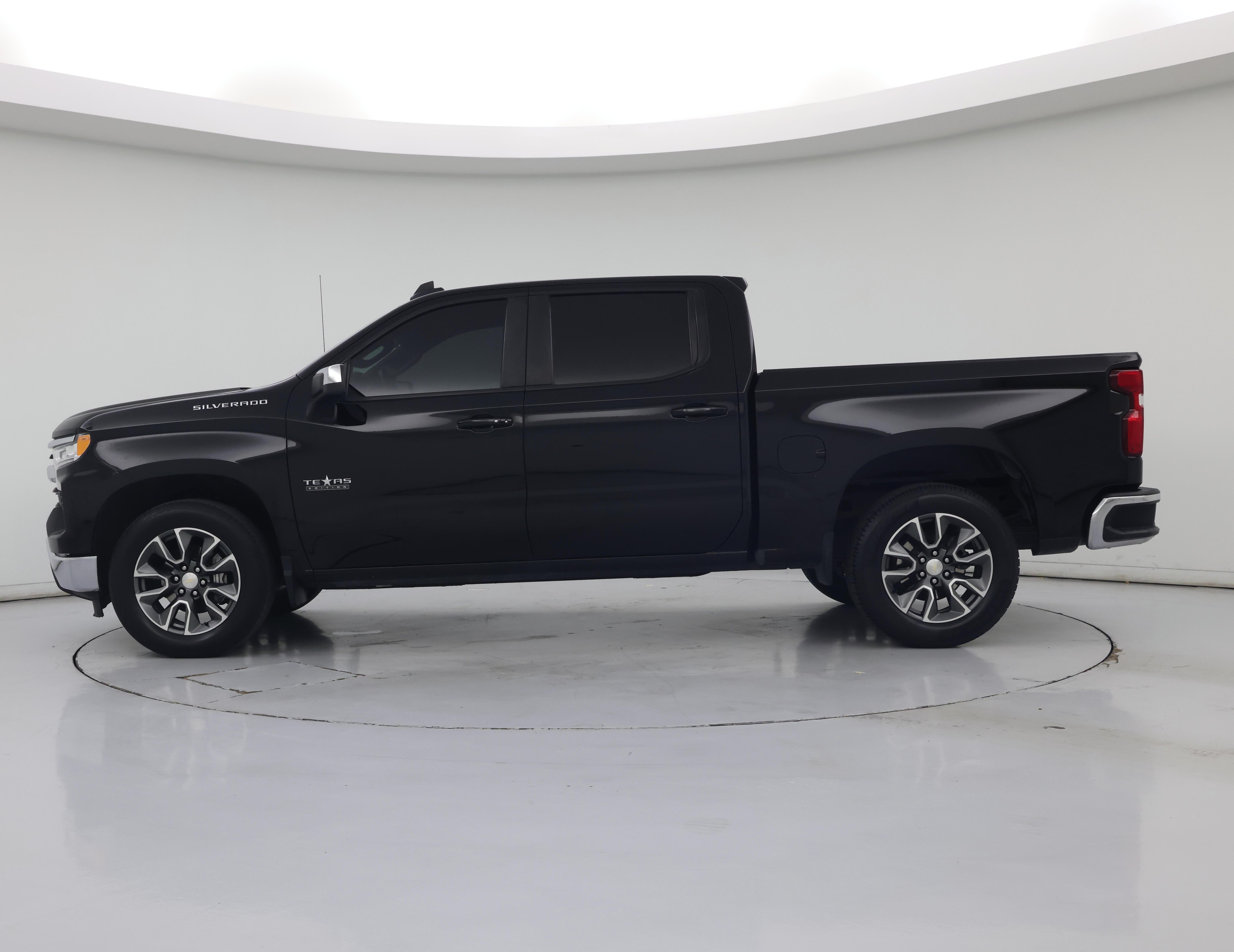 Thumbnail: 2023 Chevrolet Silverado 1500 - 3