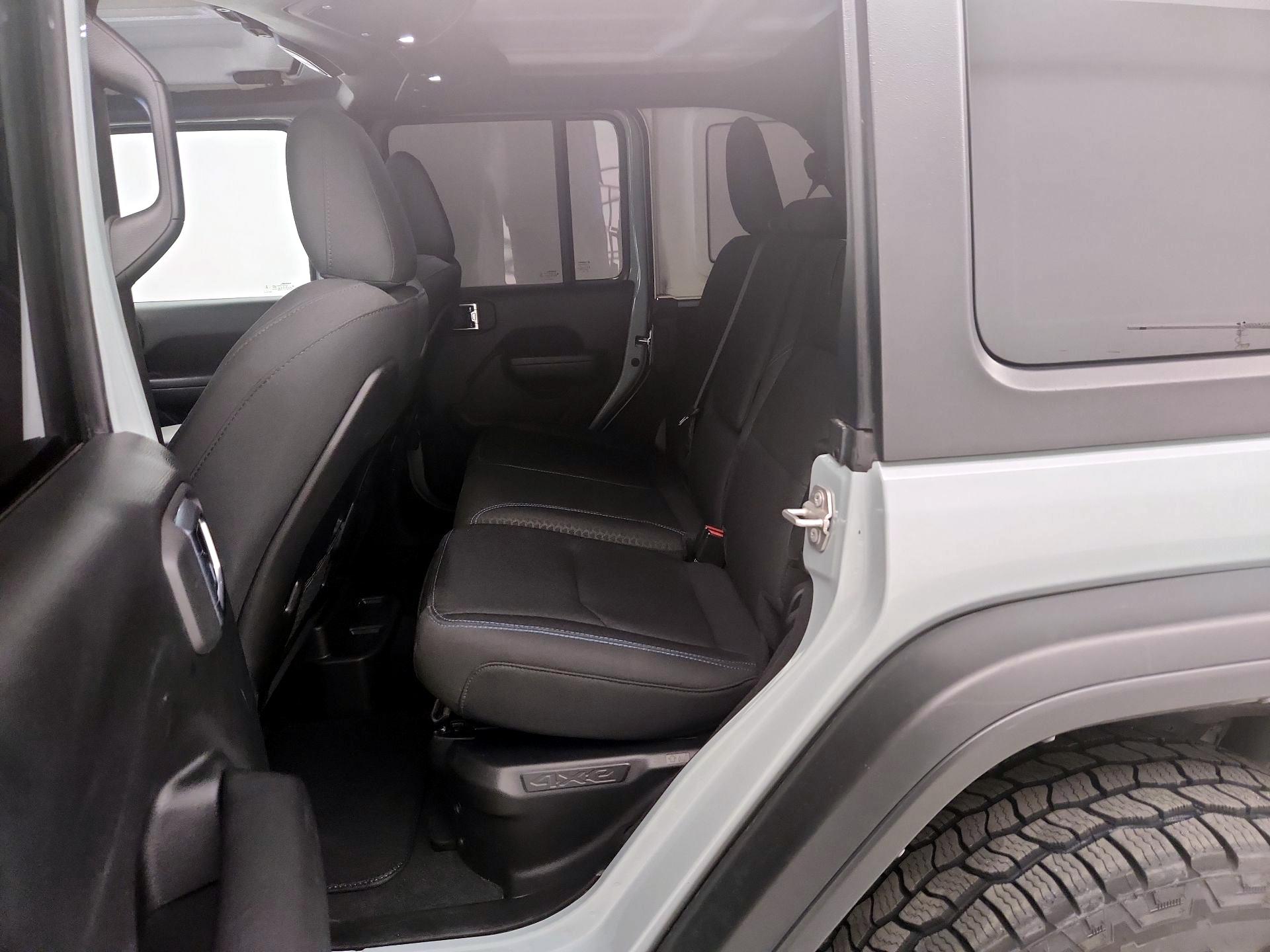 Thumbnail: 2024 Jeep Wrangler - 18