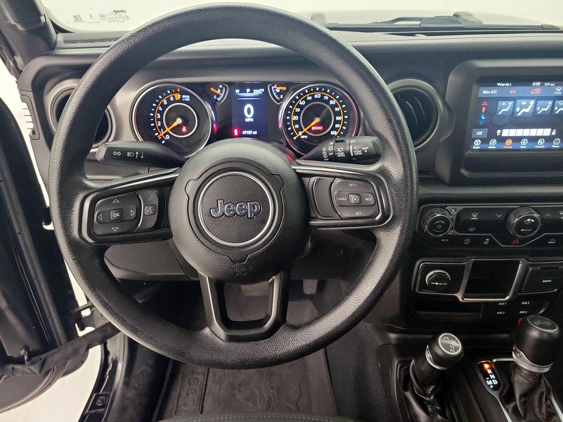 Thumbnail: 2022 Jeep Wrangler - 10