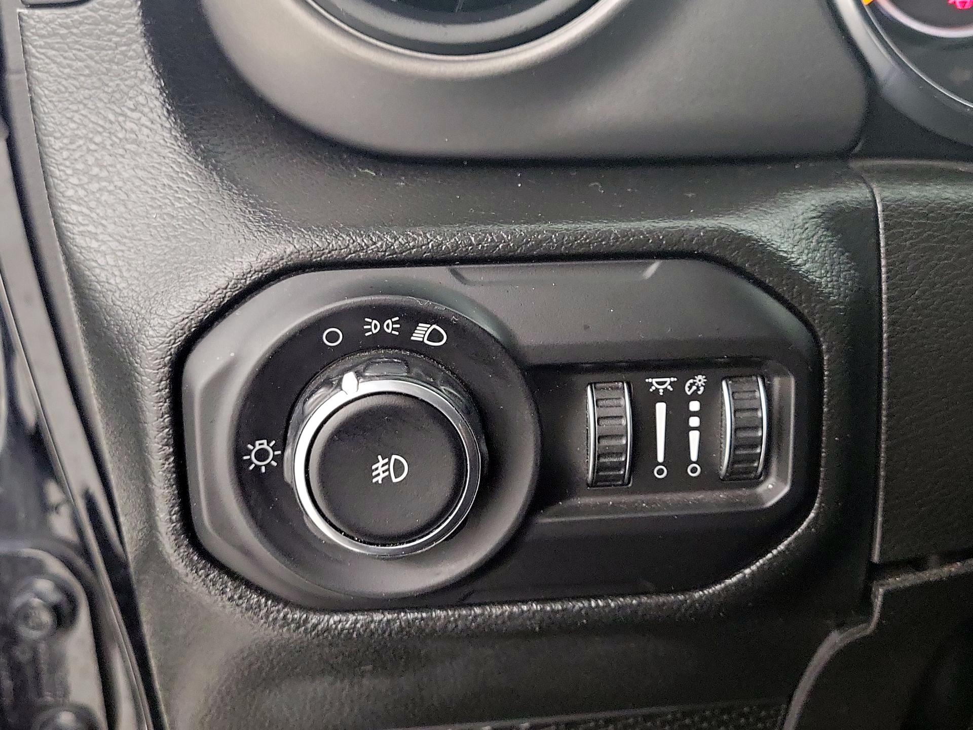 Thumbnail: 2022 Jeep Wrangler - 13