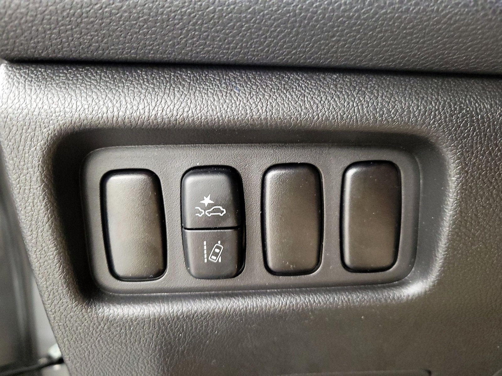 2025 Mitsubishi Outlander Sport ES - Photo 14