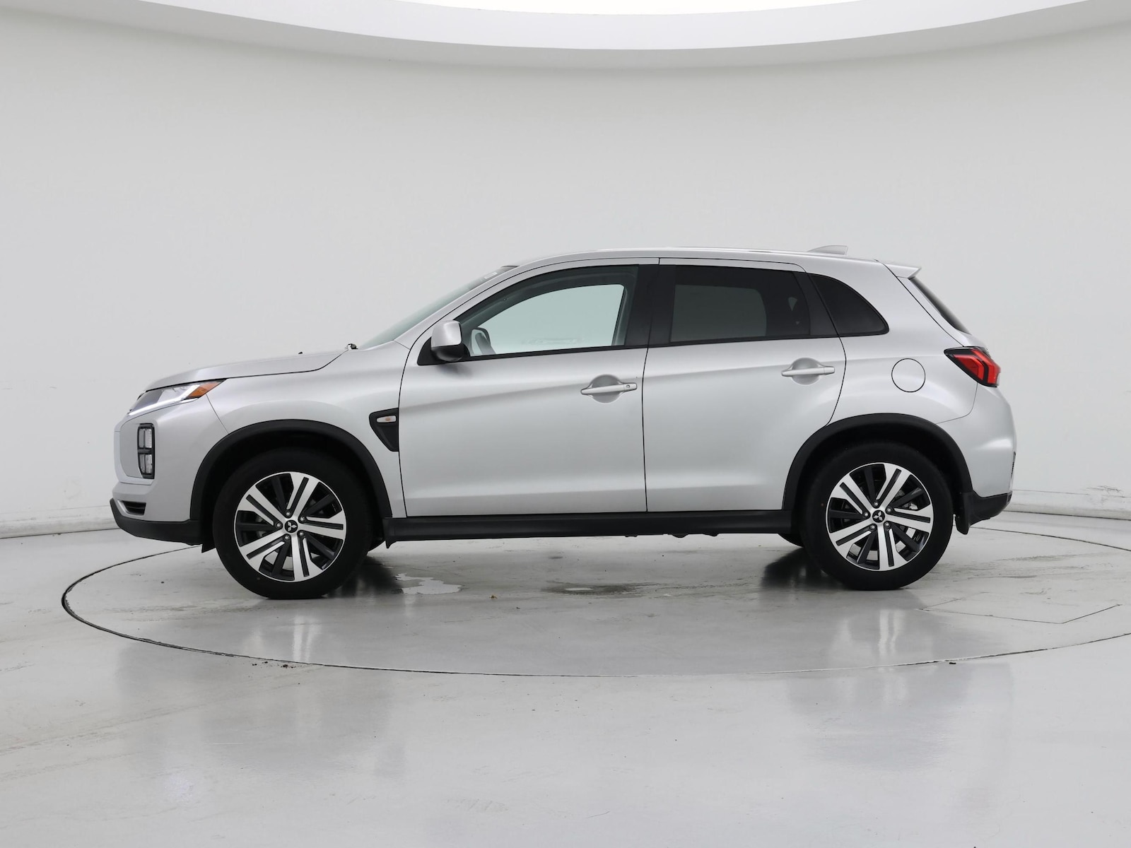 2025 Mitsubishi Outlander Sport ES - Photo 4