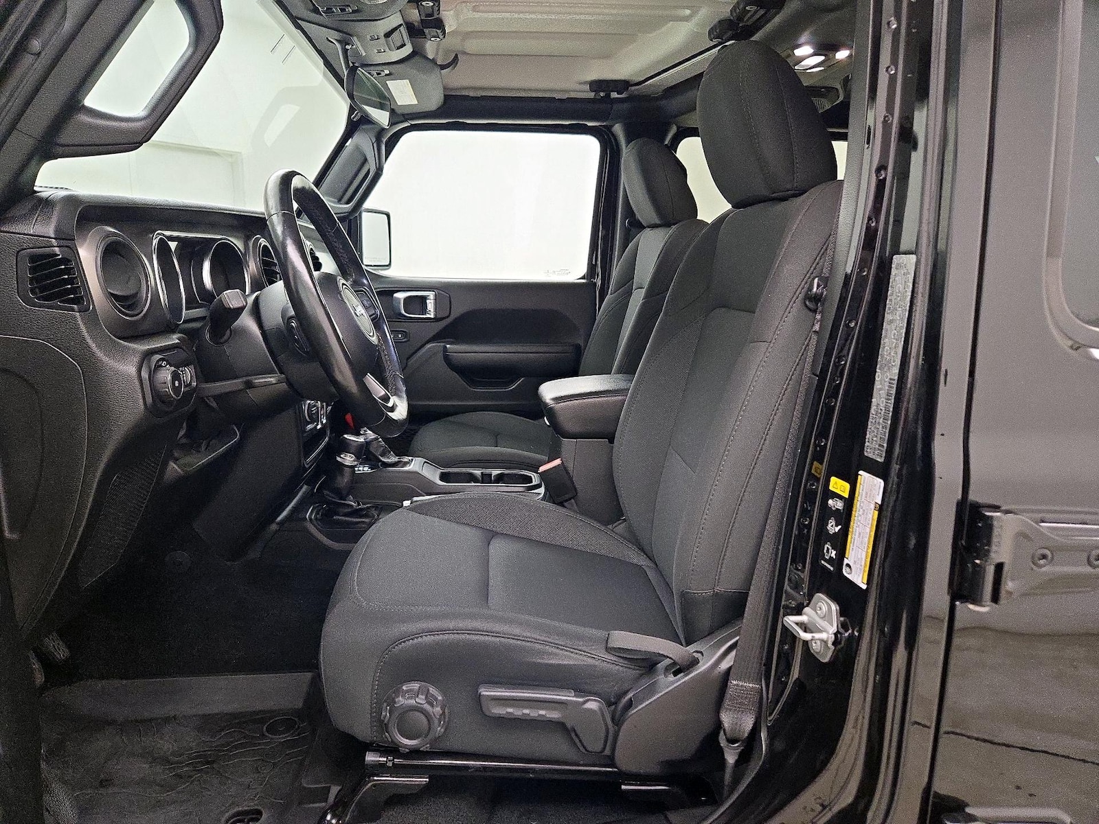 2022 Jeep Wrangler Unlimited Willys - Photo 12