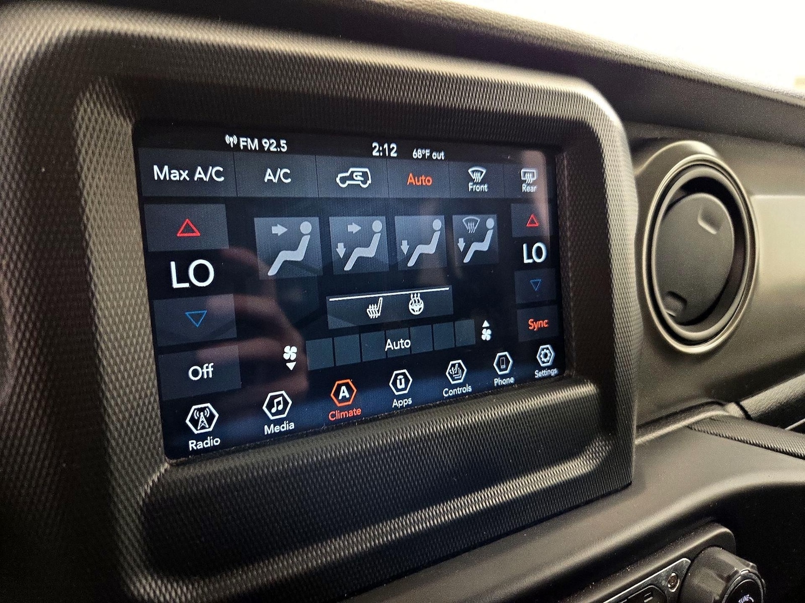 2022 Jeep Wrangler Unlimited Willys - Photo 16