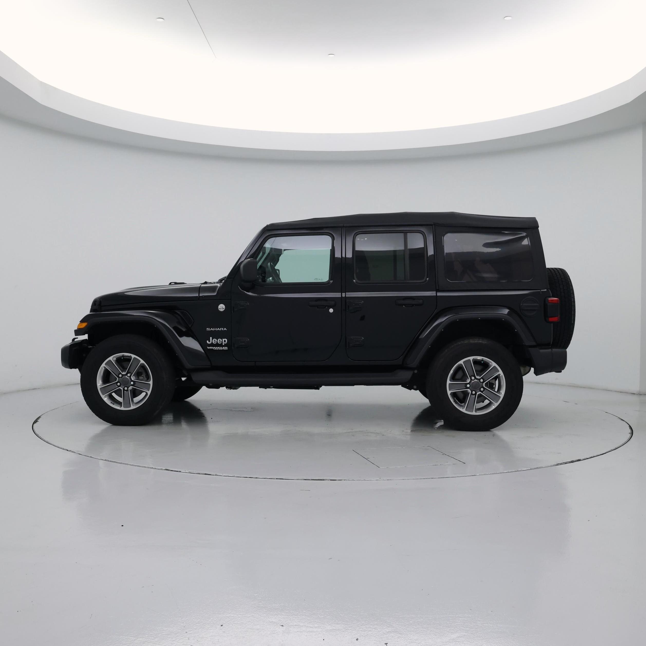 Thumbnail: 2022 Jeep Wrangler - 3