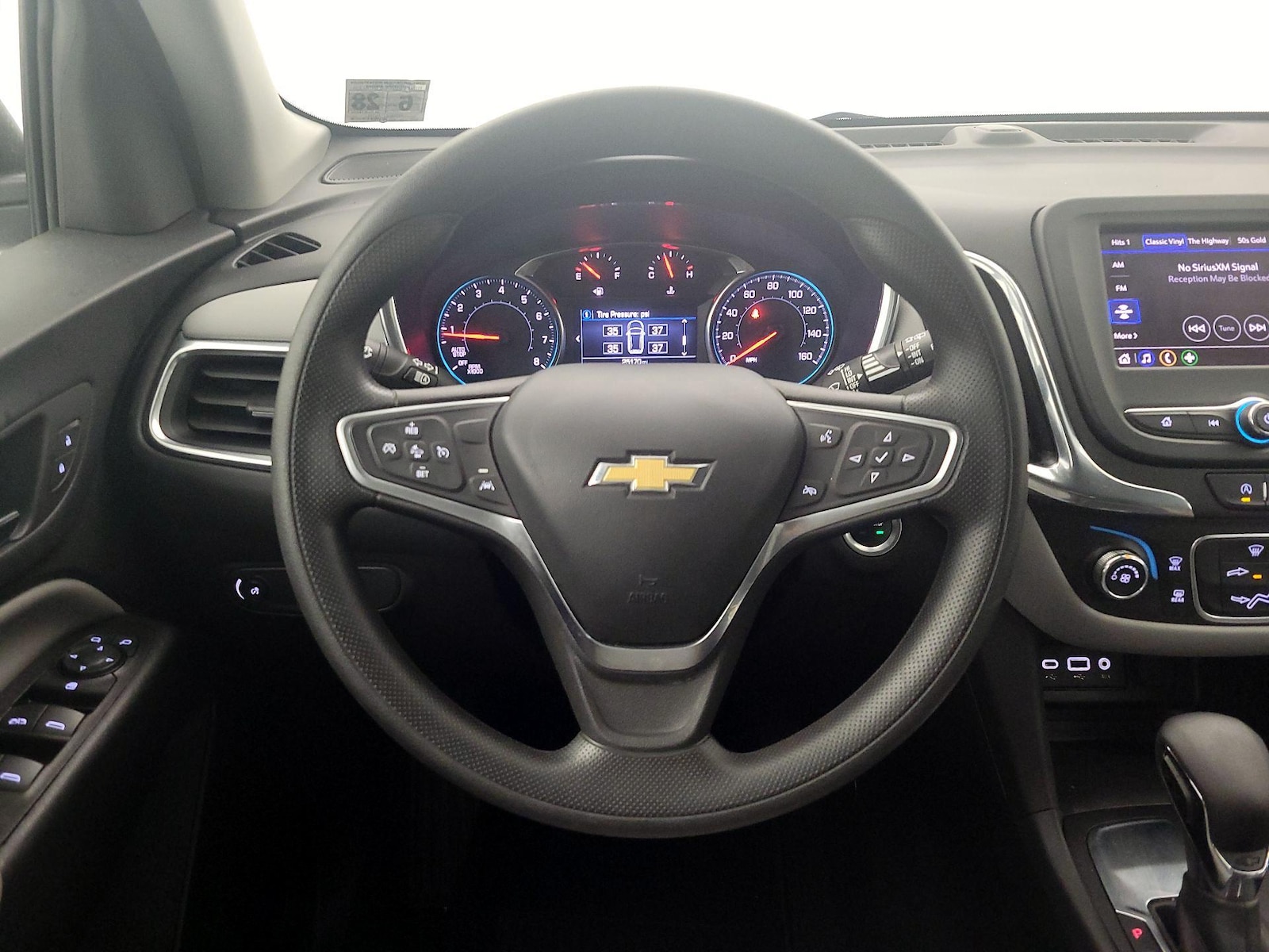 2023 Chevrolet Equinox LS - Photo 11