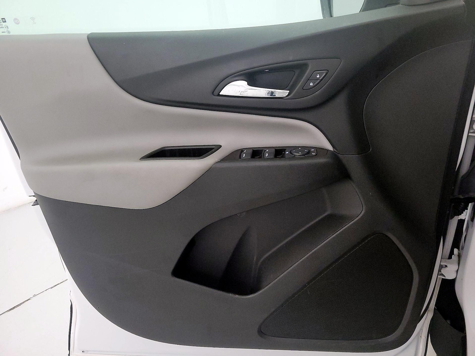 2023 Chevrolet Equinox LS - Photo 13