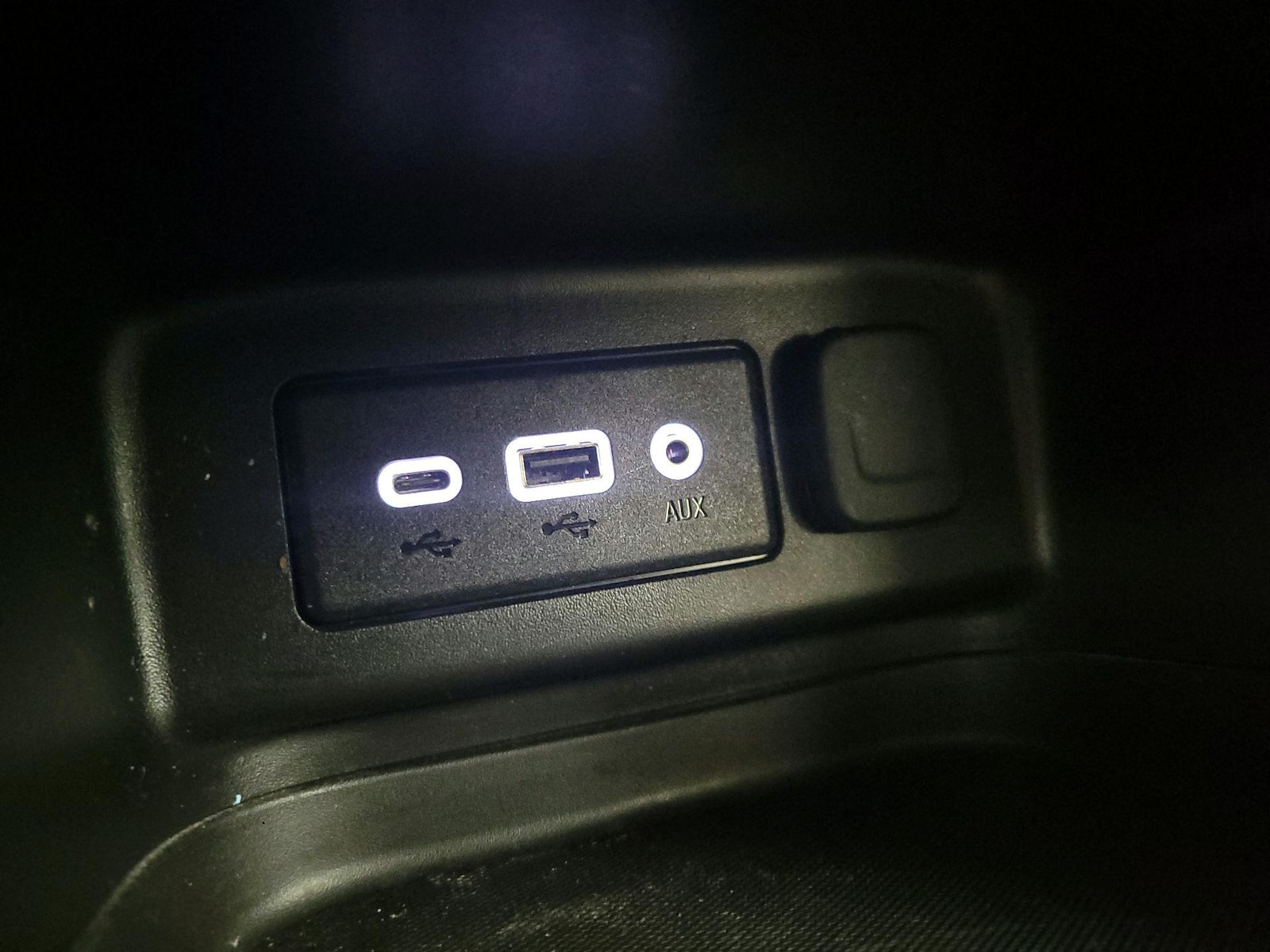 2023 Chevrolet Equinox LS - Photo 19