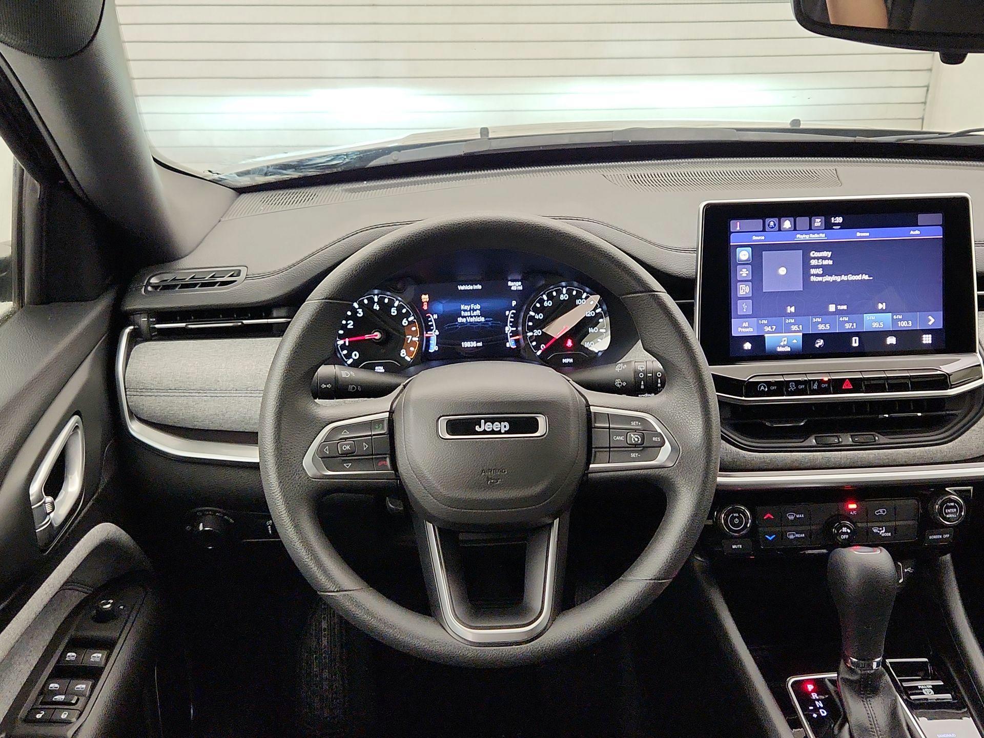 Thumbnail: 2023 Jeep Compass - 10