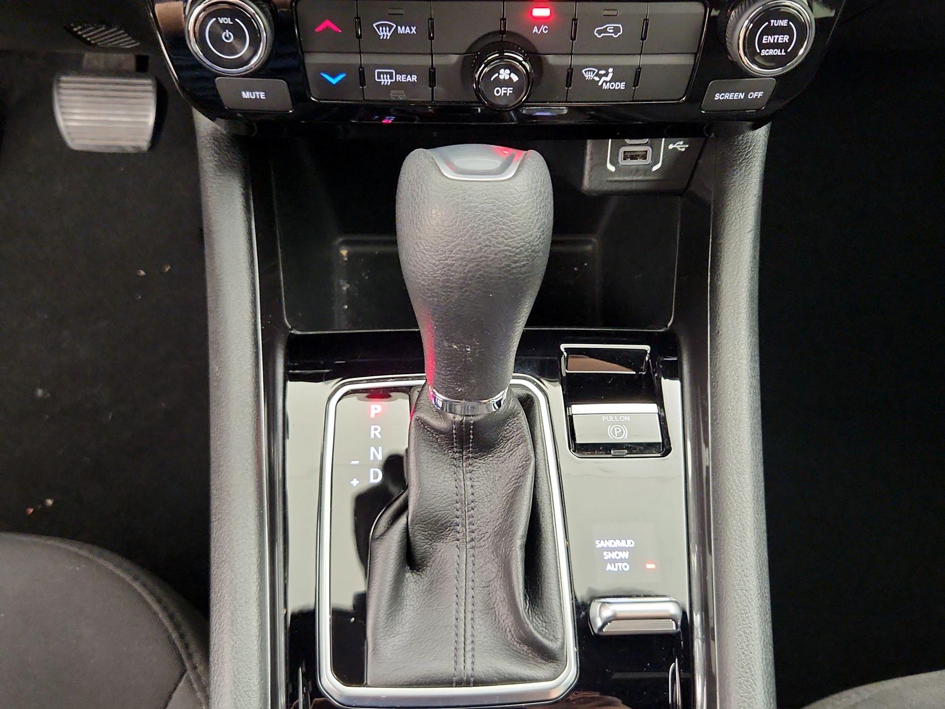 Thumbnail: 2023 Jeep Compass - 17