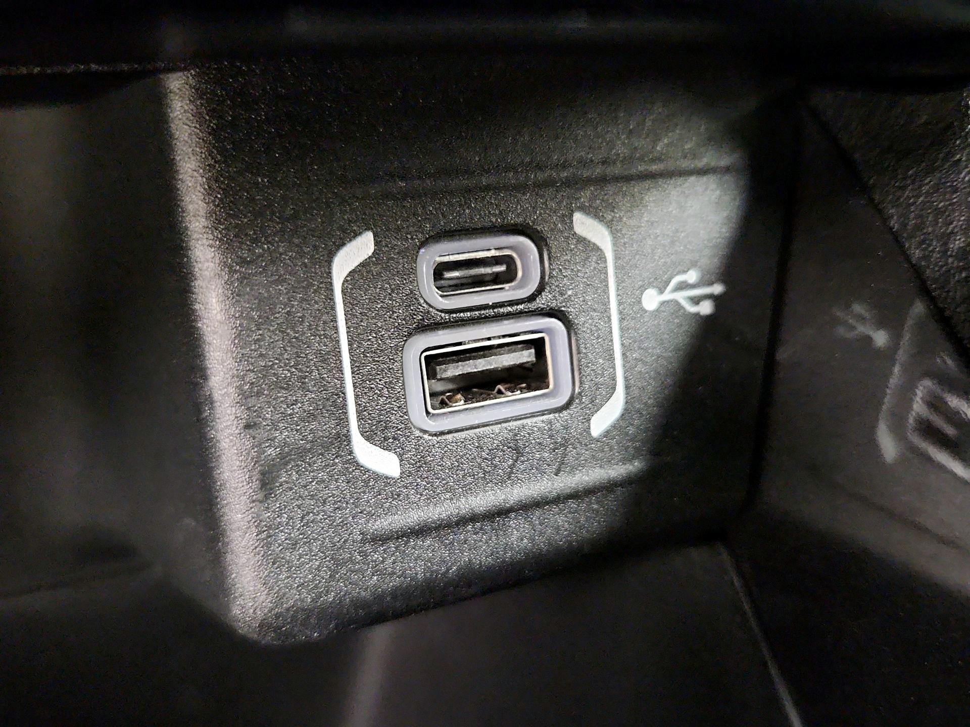 Thumbnail: 2023 Jeep Compass - 18