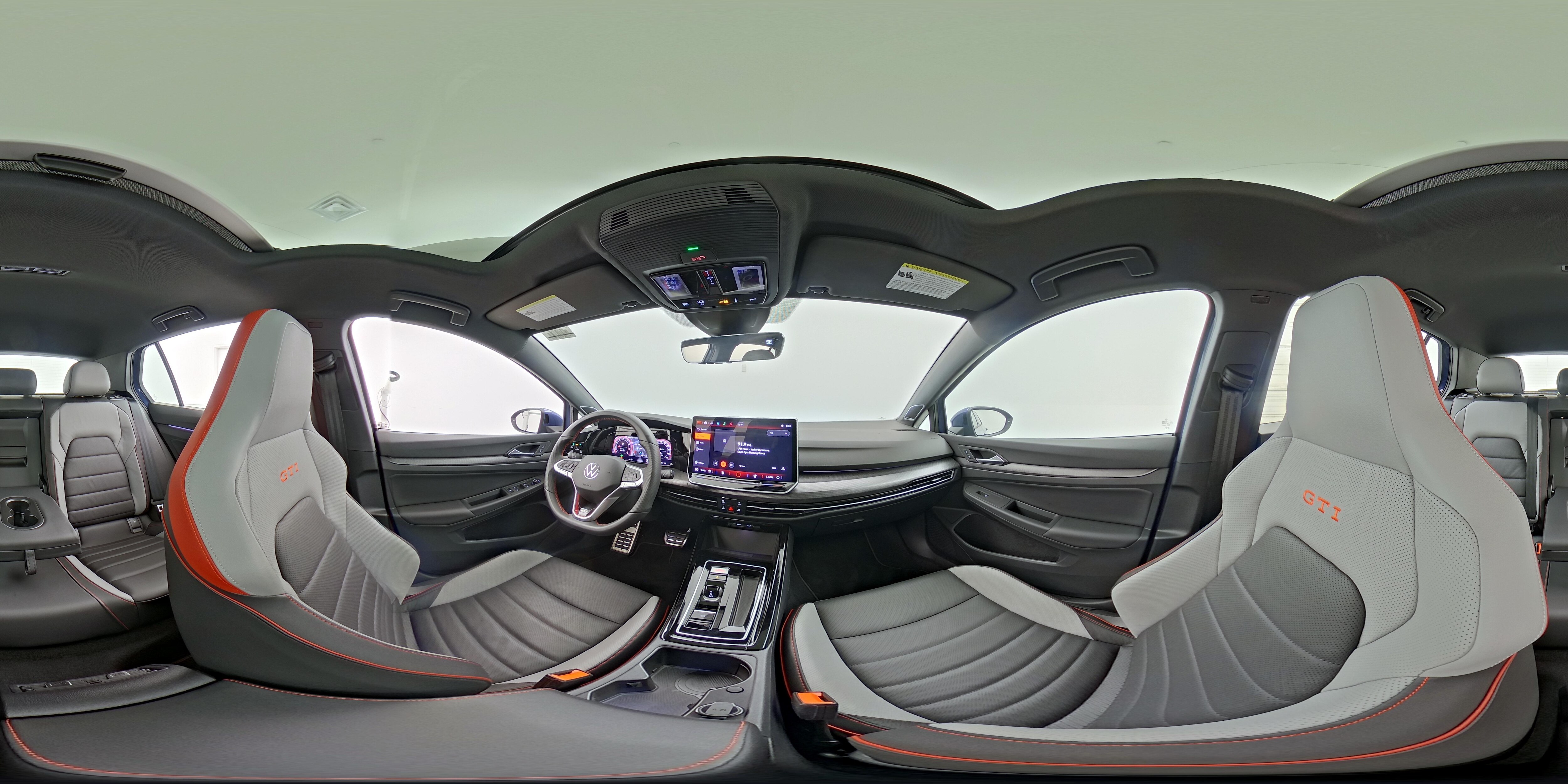 2025 Volkswagen Golf GTI SE - Photo 26