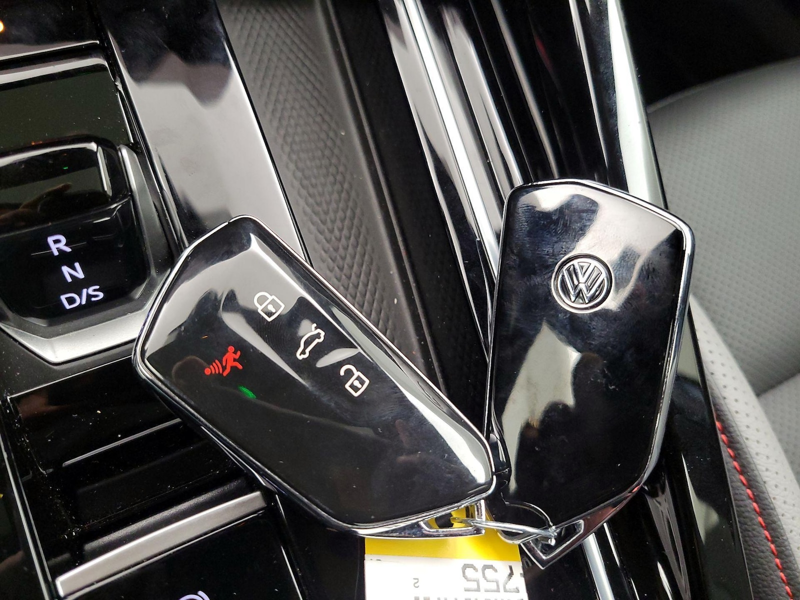 2025 Volkswagen Golf GTI SE - Photo 23