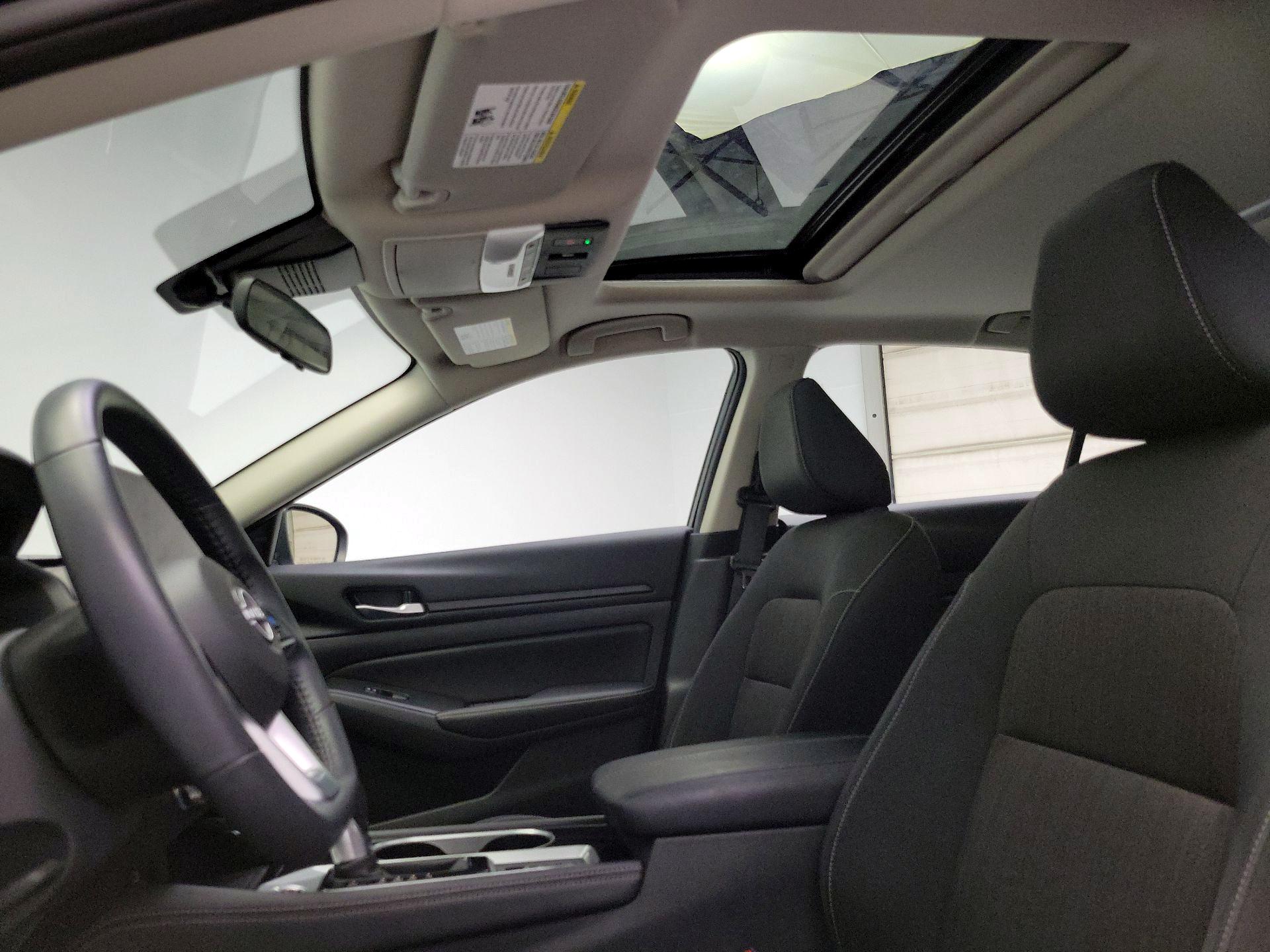 Thumbnail: 2024 Nissan Altima - 20