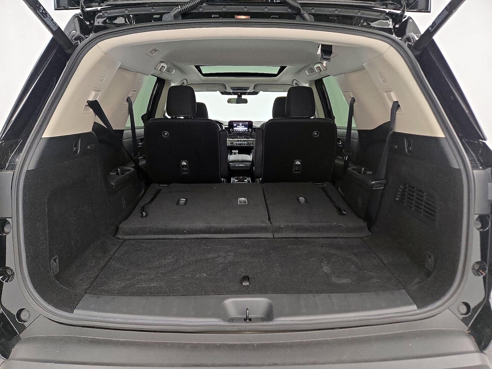 2025 Nissan Pathfinder SV - Photo 24