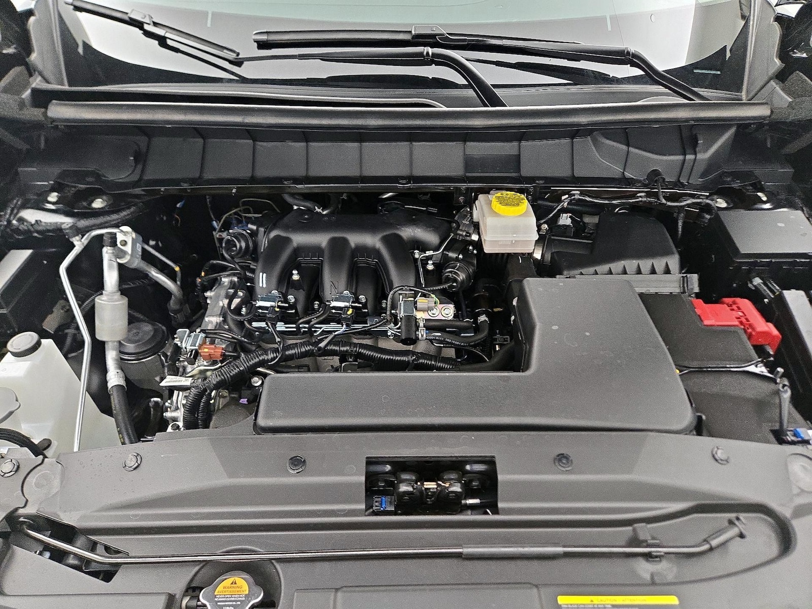 2025 Nissan Pathfinder SV - Photo 25