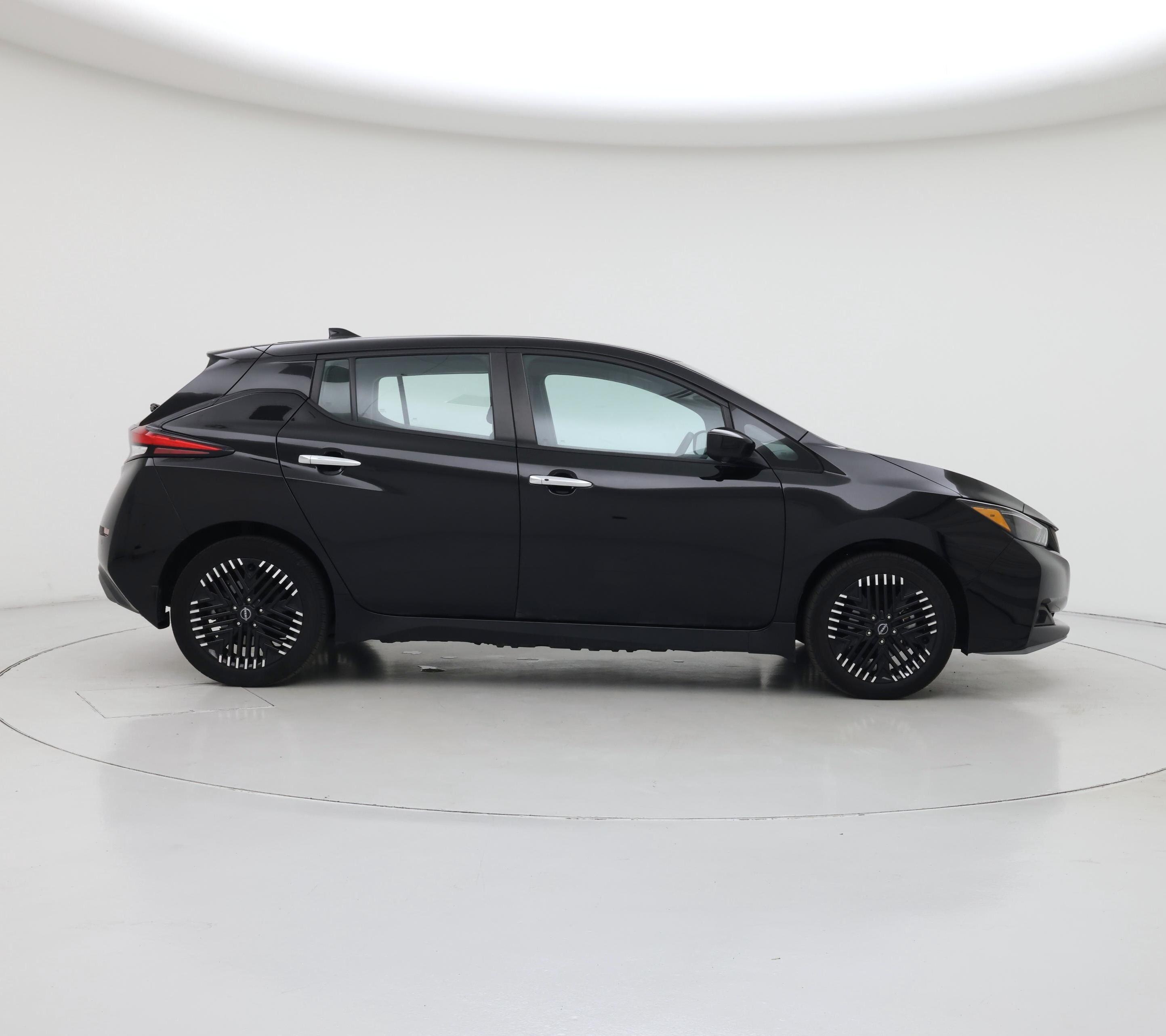 Thumbnail: 2024 Nissan Leaf - 7