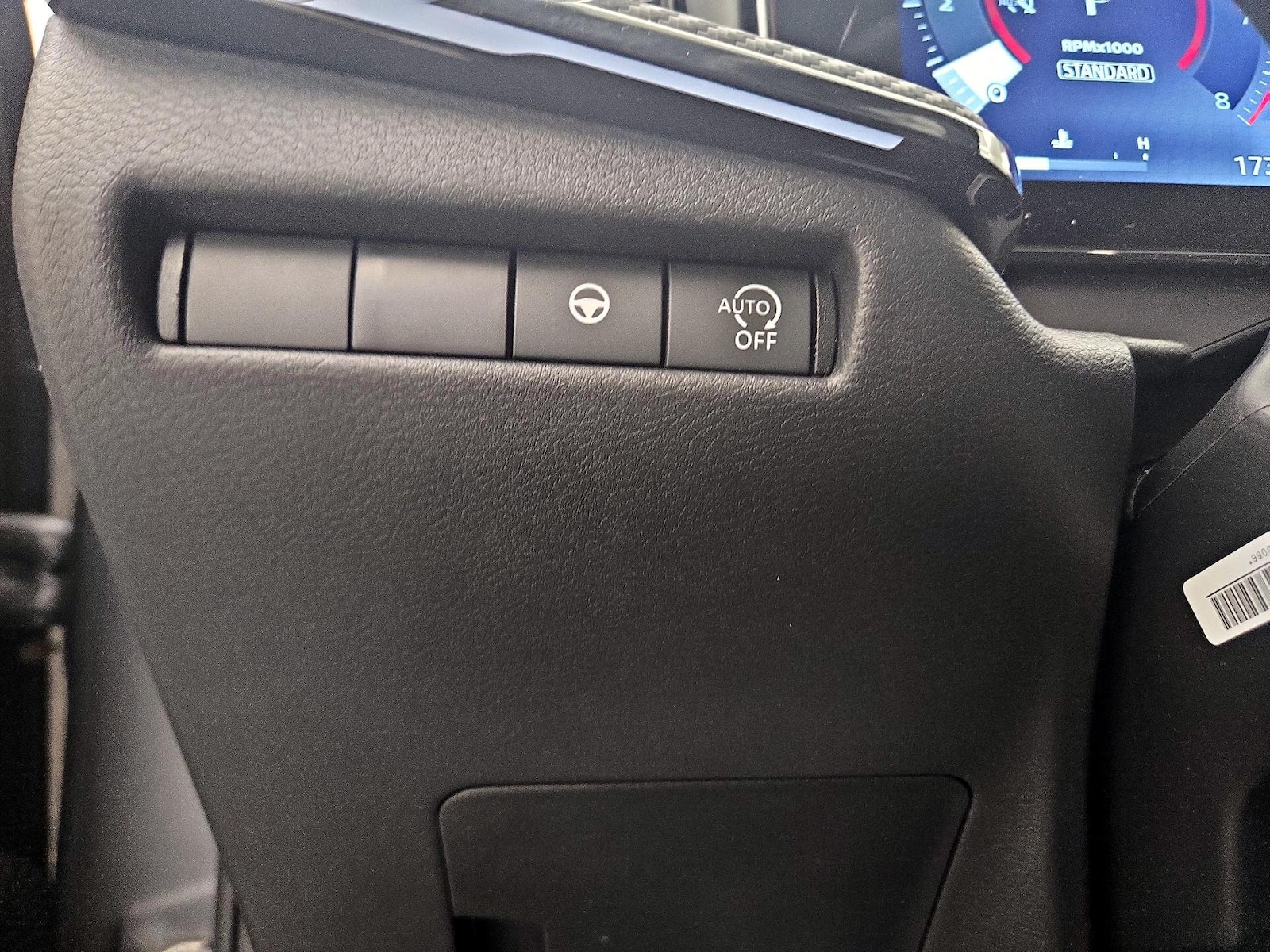2025 Nissan Kicks SR - Photo 14