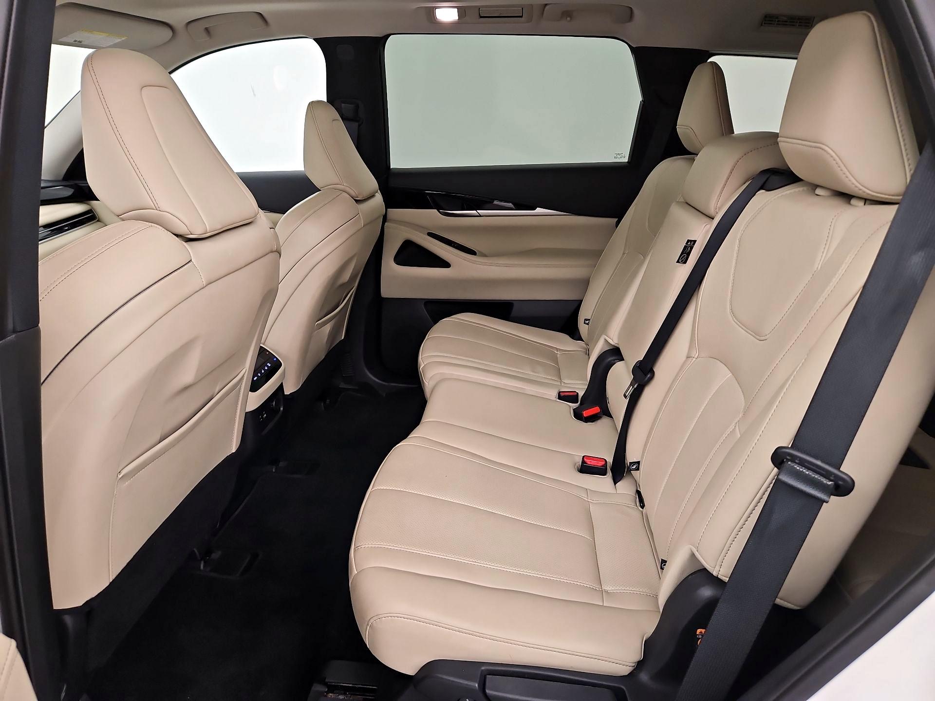 Thumbnail: 2023 INFINITI QX60 - 20