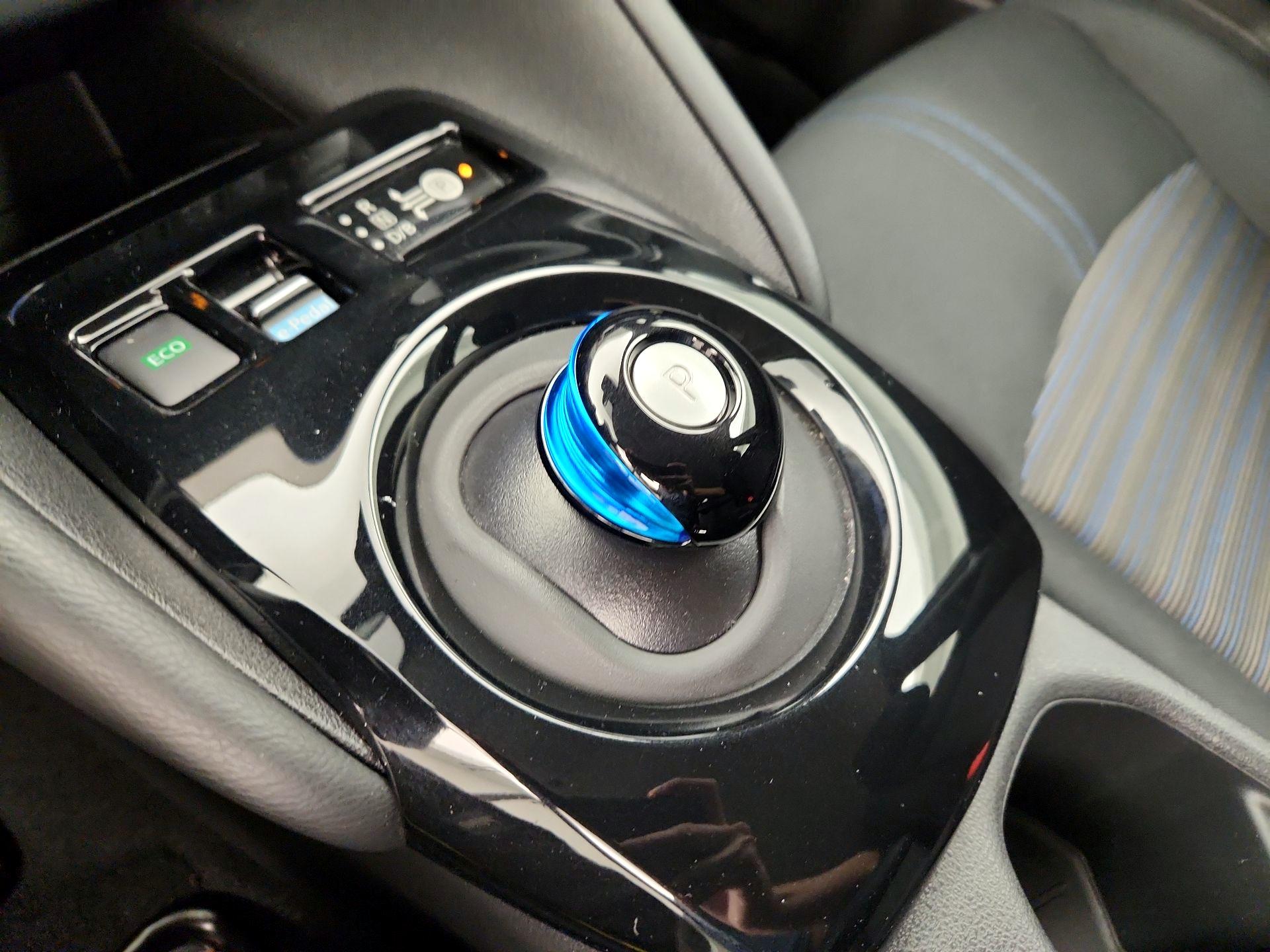 Thumbnail: 2024 Nissan Leaf - 17