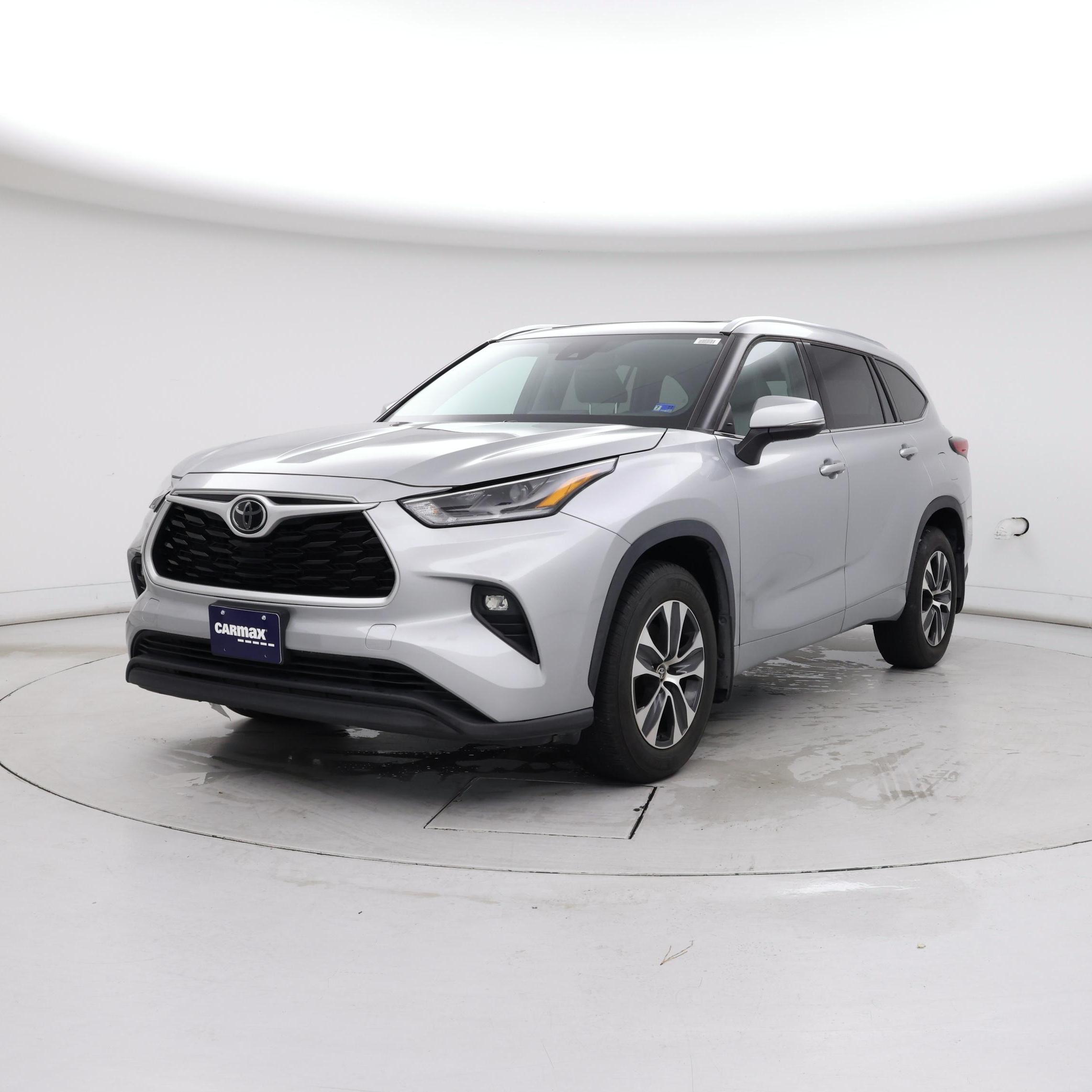 Thumbnail: 2021 Toyota Highlander - 4