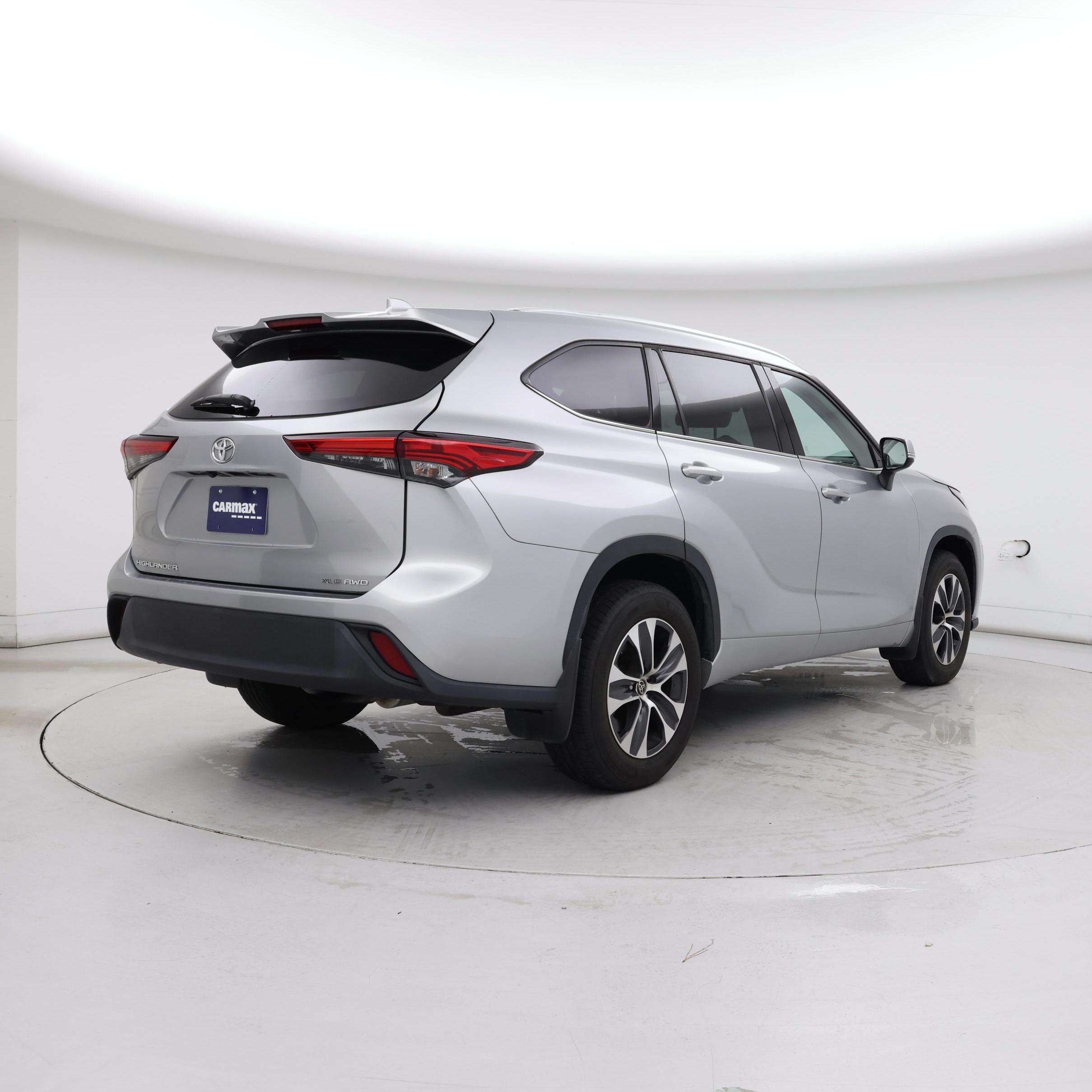 Thumbnail: 2021 Toyota Highlander - 8