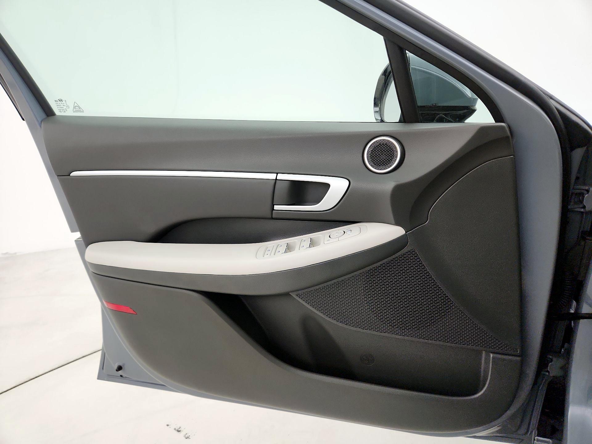 Thumbnail: 2025 Hyundai Sonata - 12