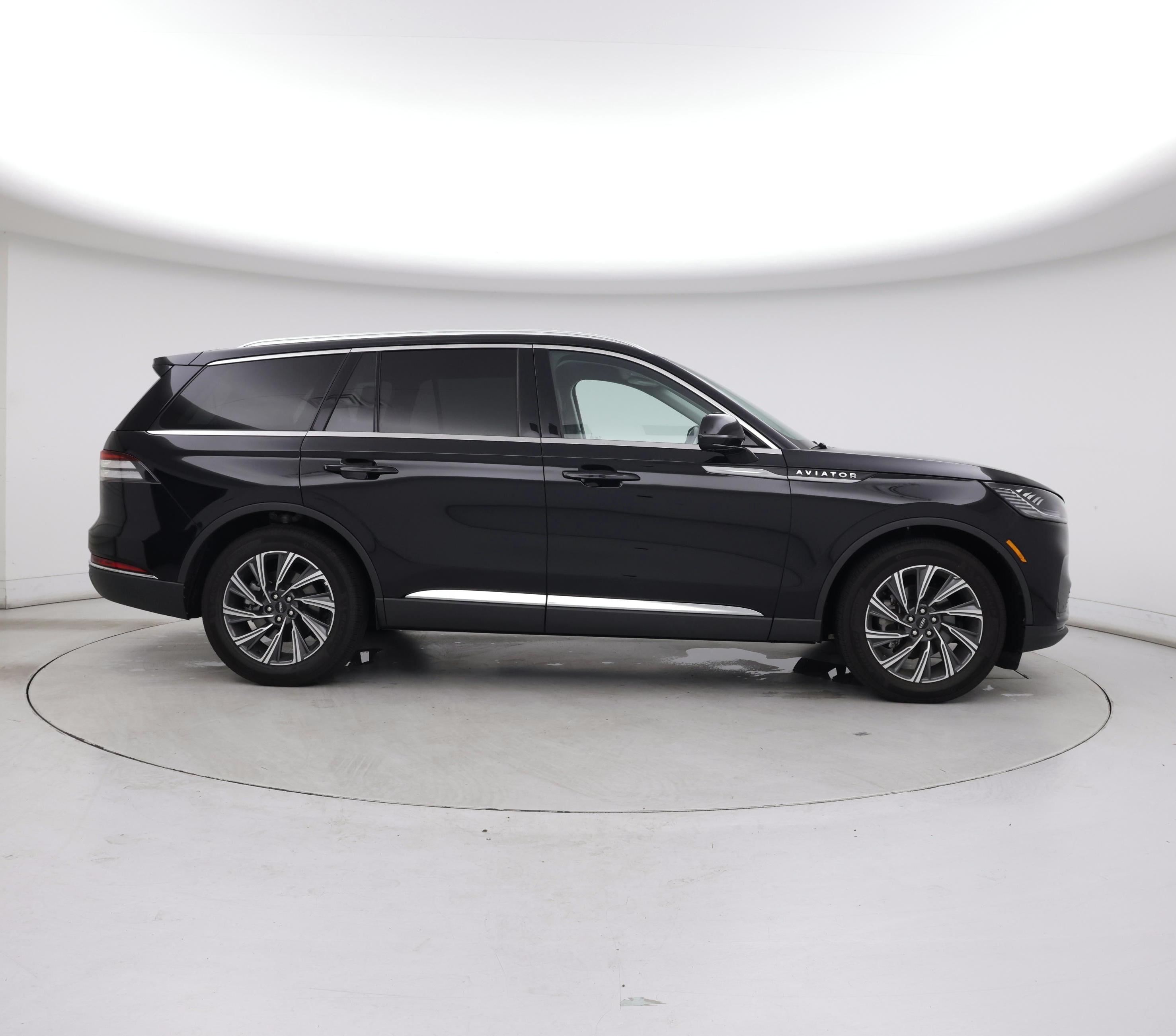 Thumbnail: 2026 Lincoln Aviator - 7